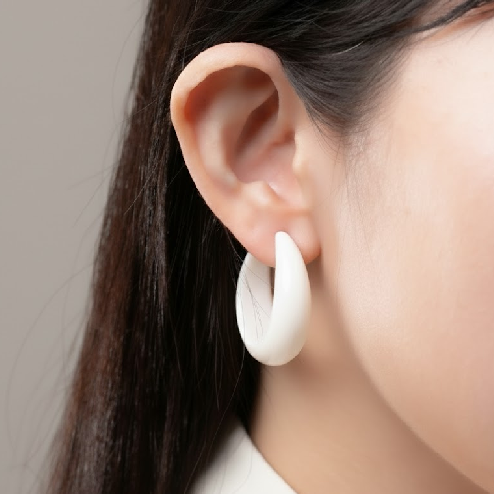 Retro C-shaped earrings