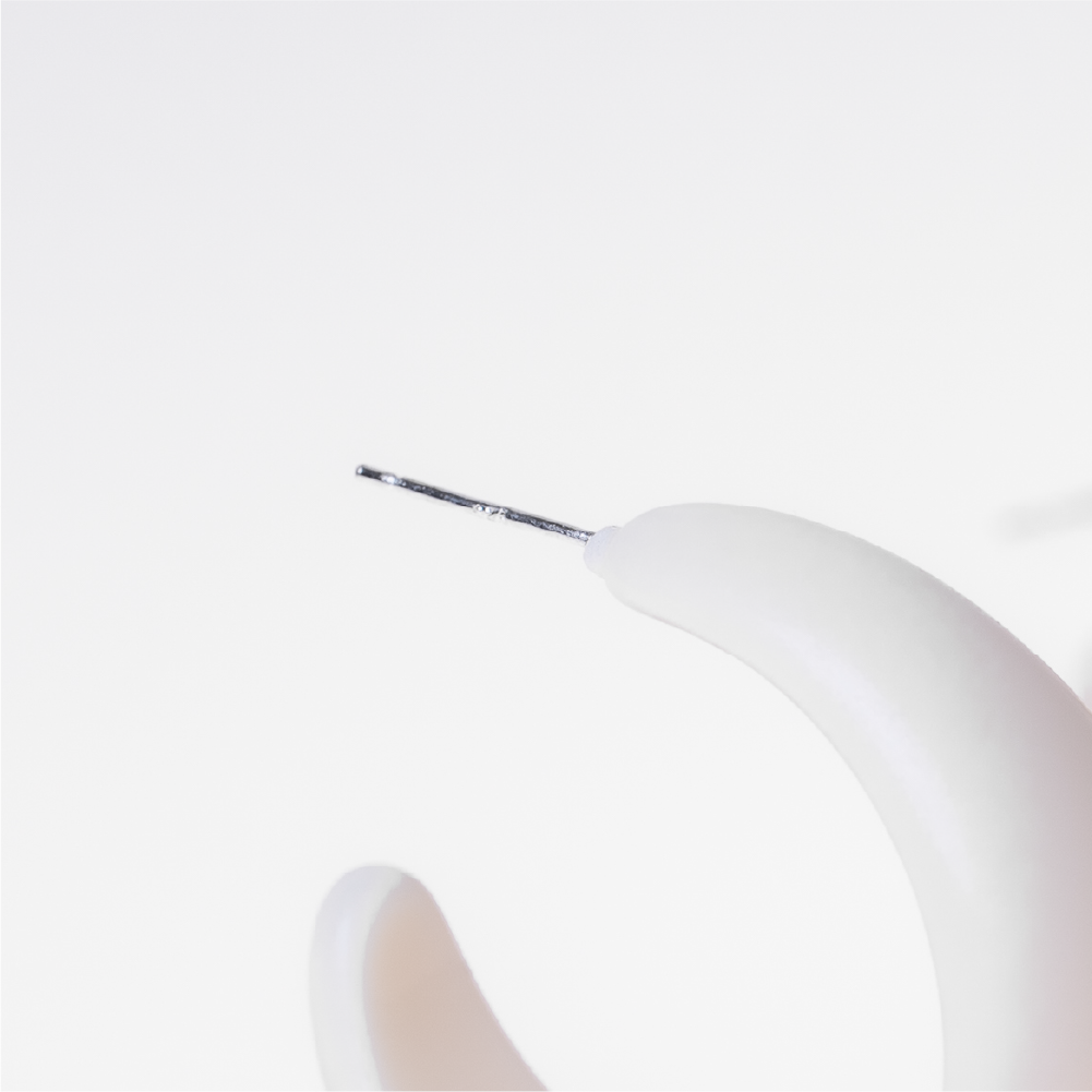 Retro C-shaped earrings