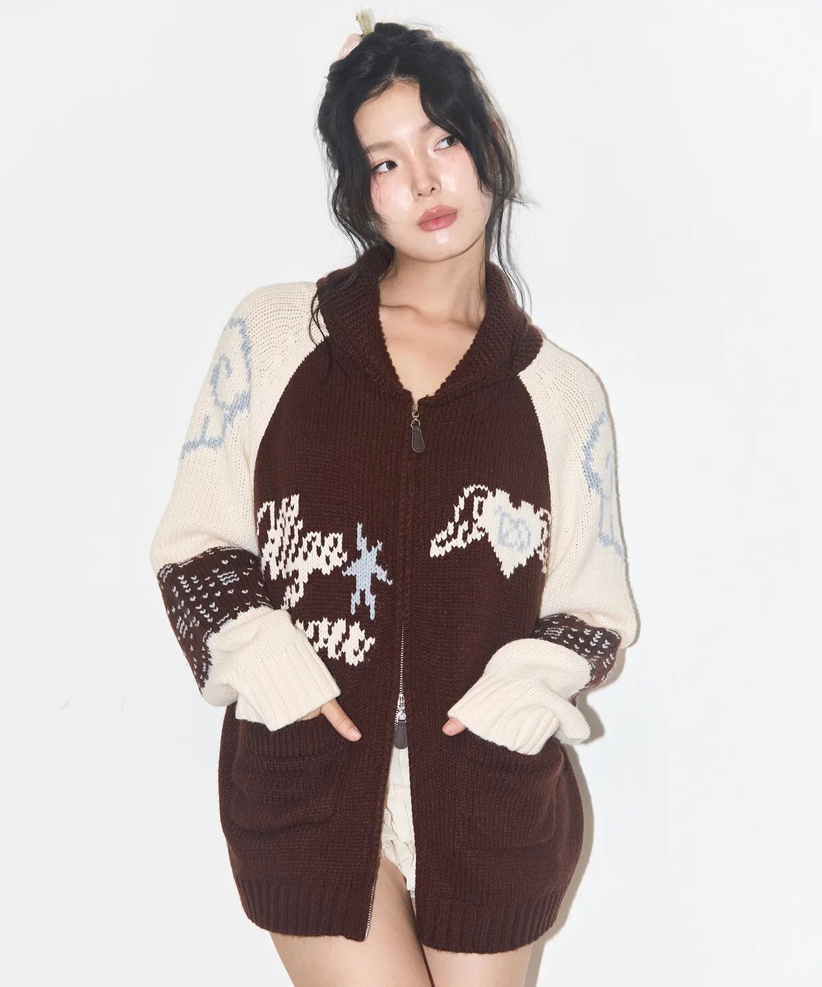 illigo - angel ring cowichan knit zipup (brown)