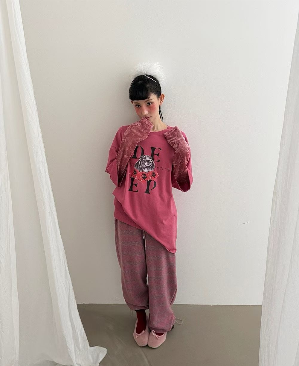 DE狗狗玫瑰花拚絨布袖T