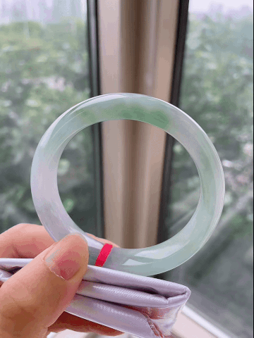 10235838 56.6mm冰飄綠翡翠正圈手鐲 (56-58)