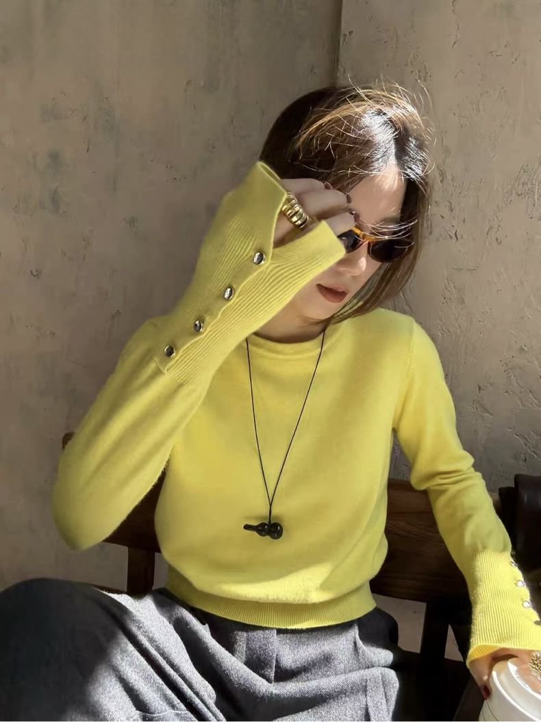 809 金屬鈕釦袖口針織上衣
