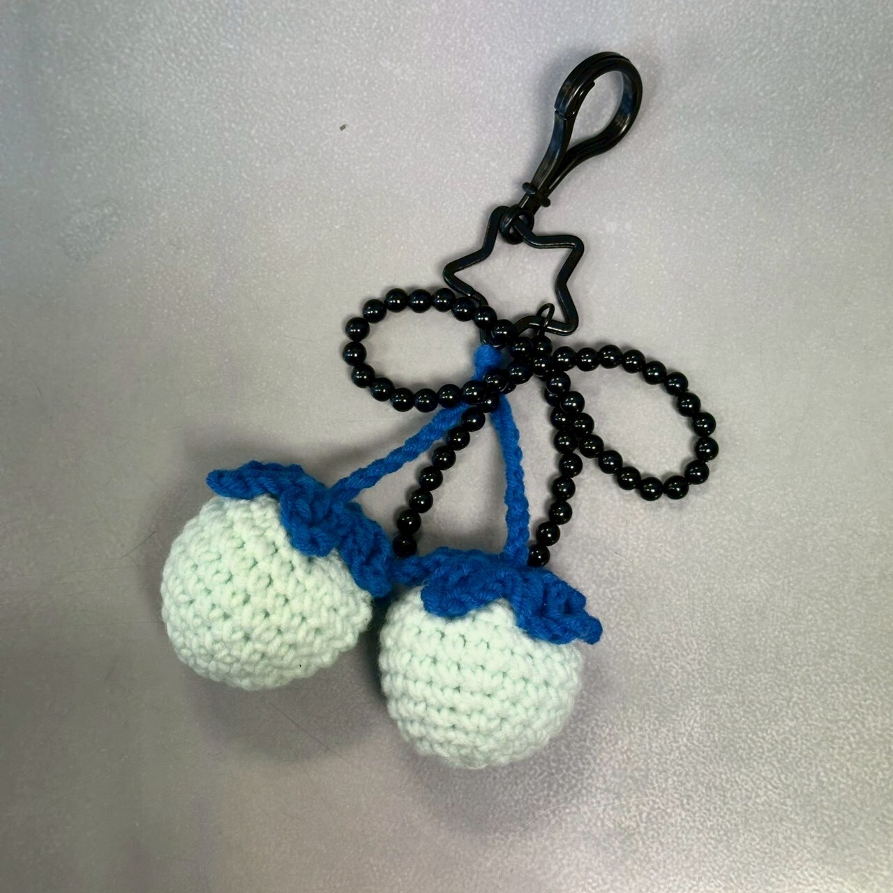 純手工編織草莓吊飾 - 藍/天藍 (A010004)