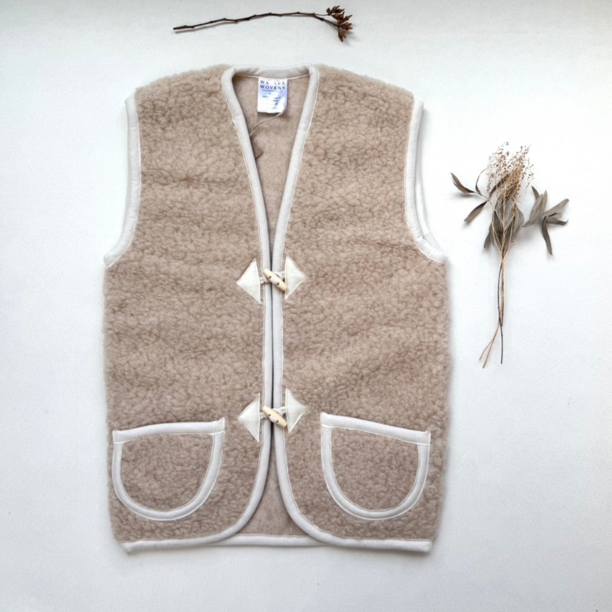 We Are Wovens 牛角扣羊毛背心(大人款) bodywarmer - Cappuccino
