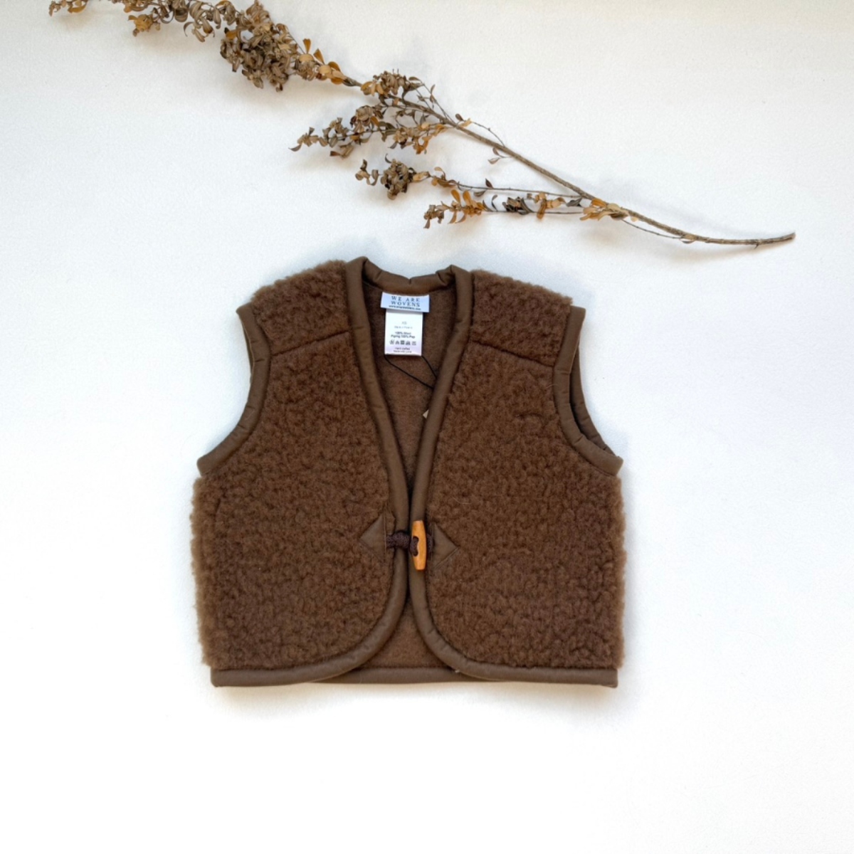 We Are Wovens 牛角扣羊毛背心 bodywarmer - Espresso