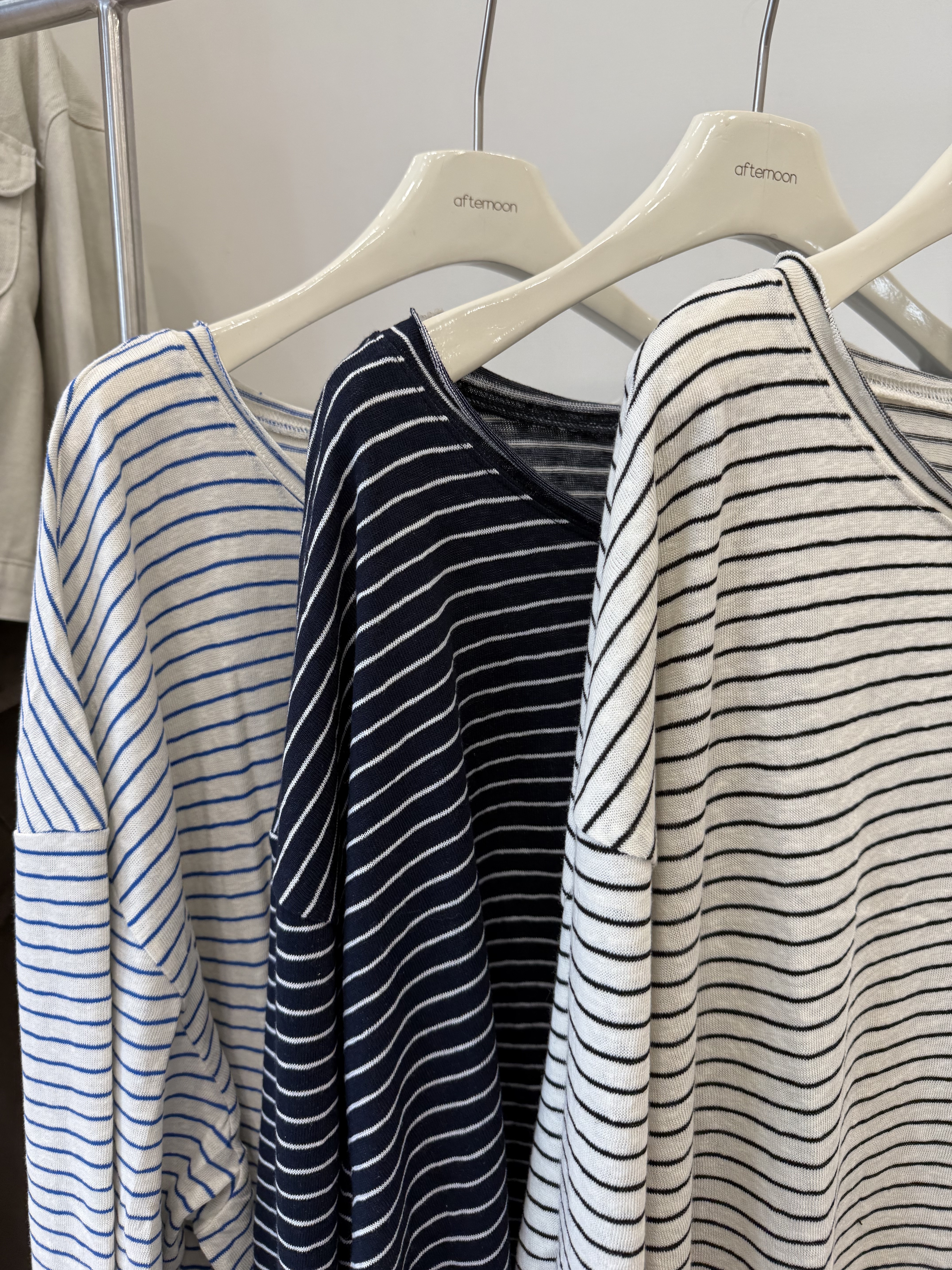 260 長版寬鬆大領口條紋上衣