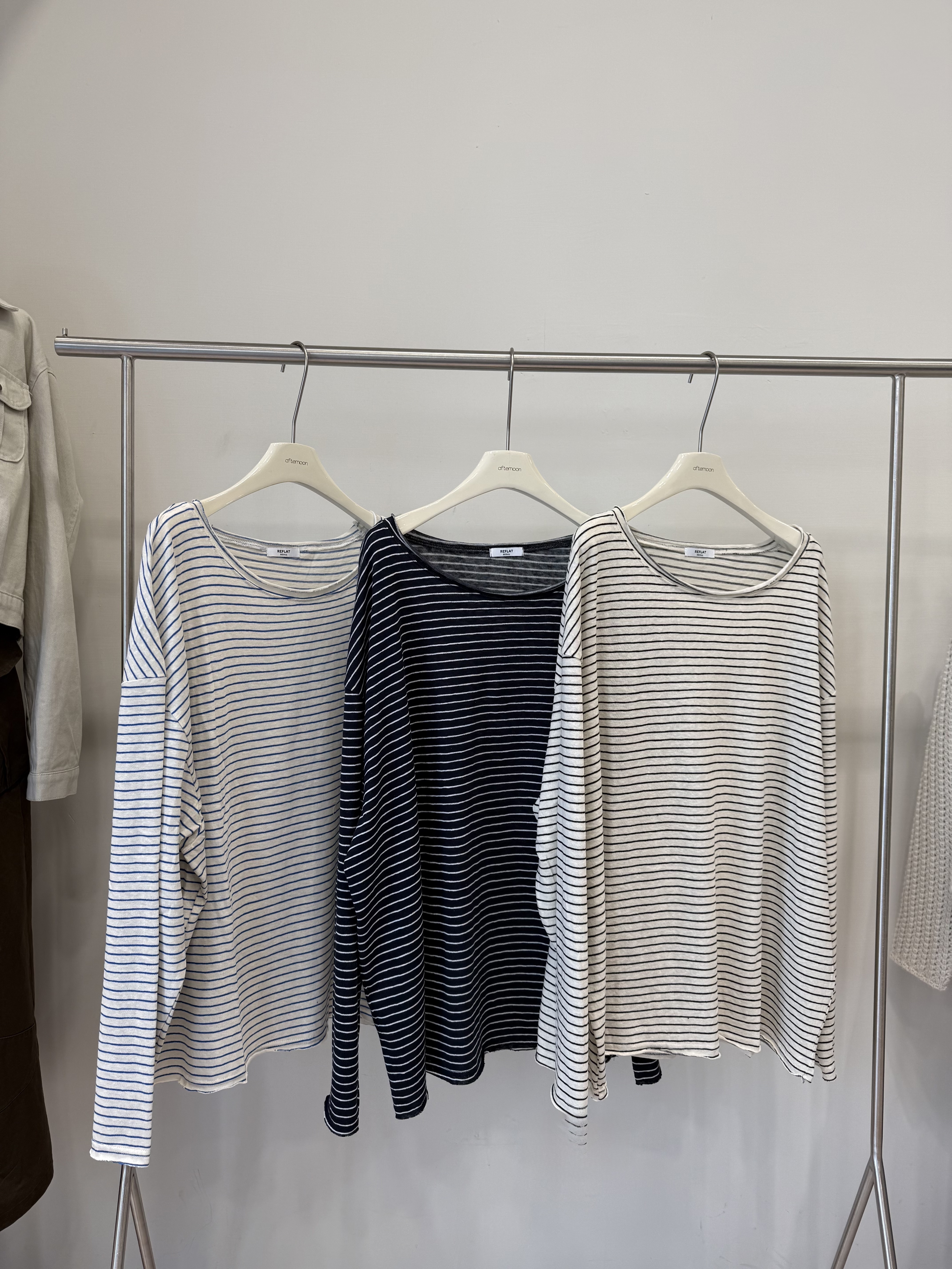 260 長版寬鬆大領口條紋上衣