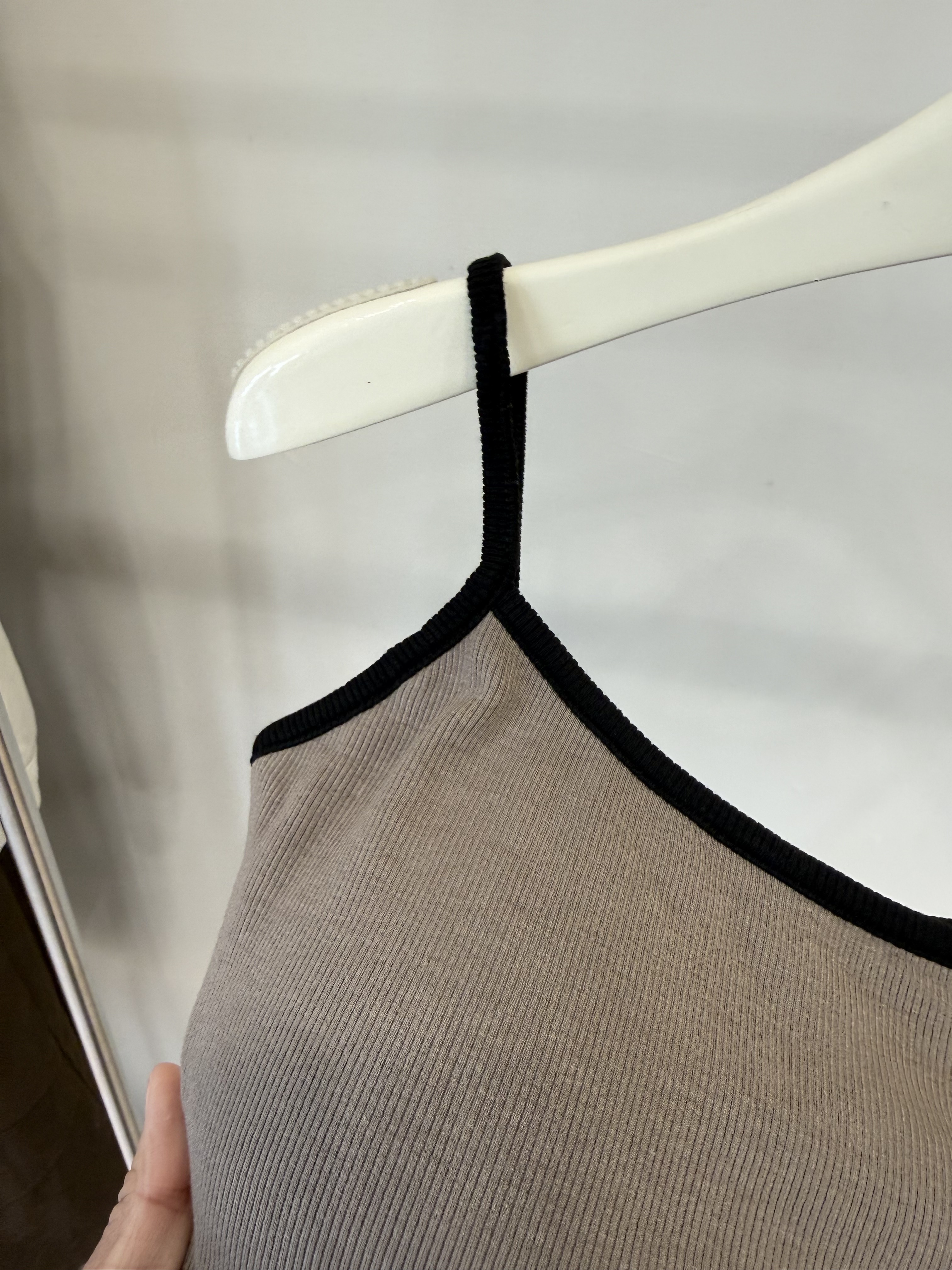 960 坑條滾邊撞色Bratop