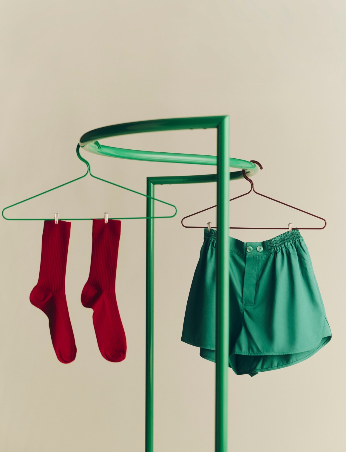 HAY衣架 繽紛顏色簡約設計