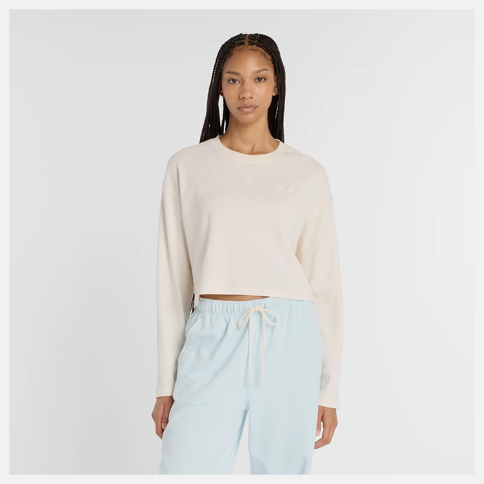 NEW BALANCE 大學T NB 米白 華夫格 短版 長袖 上衣 女 WT53529PEF