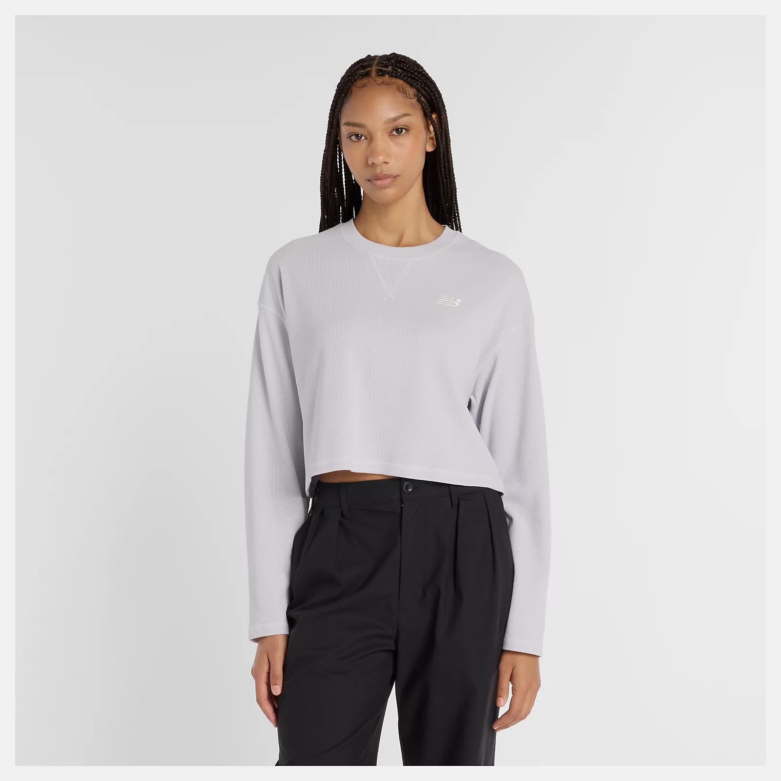 NEW BALANCE 大學T NB 淺灰 華夫格 短版 長袖 上衣 女 WT53529PEG