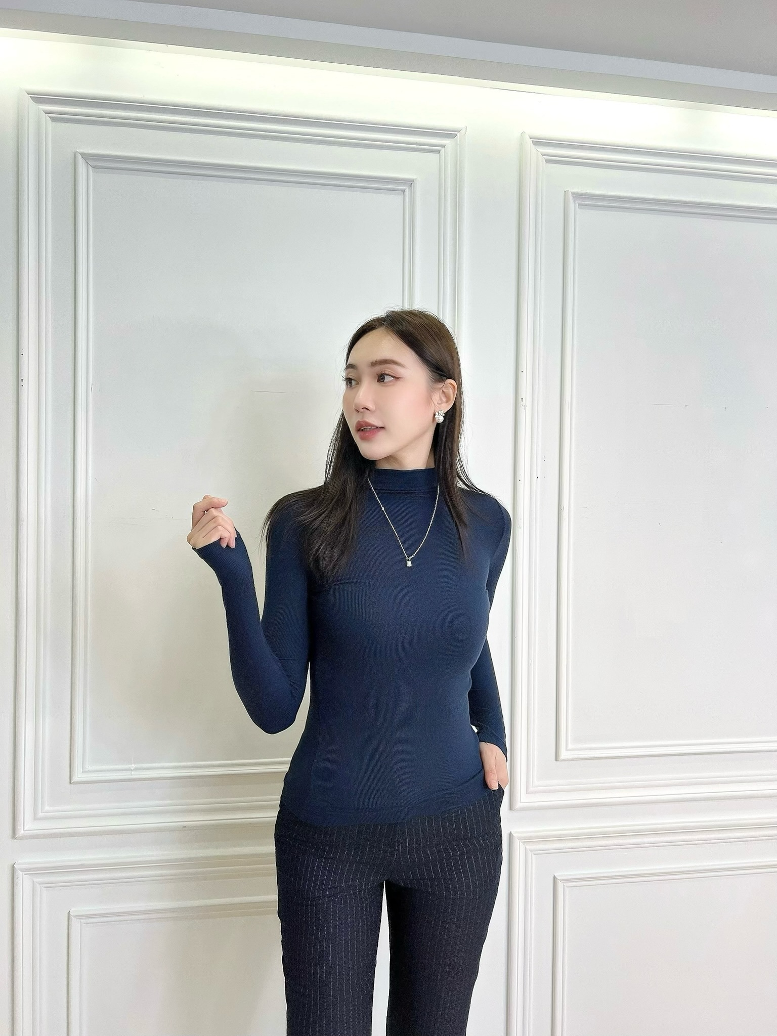 真的好舒服！親膚彈性高領內搭