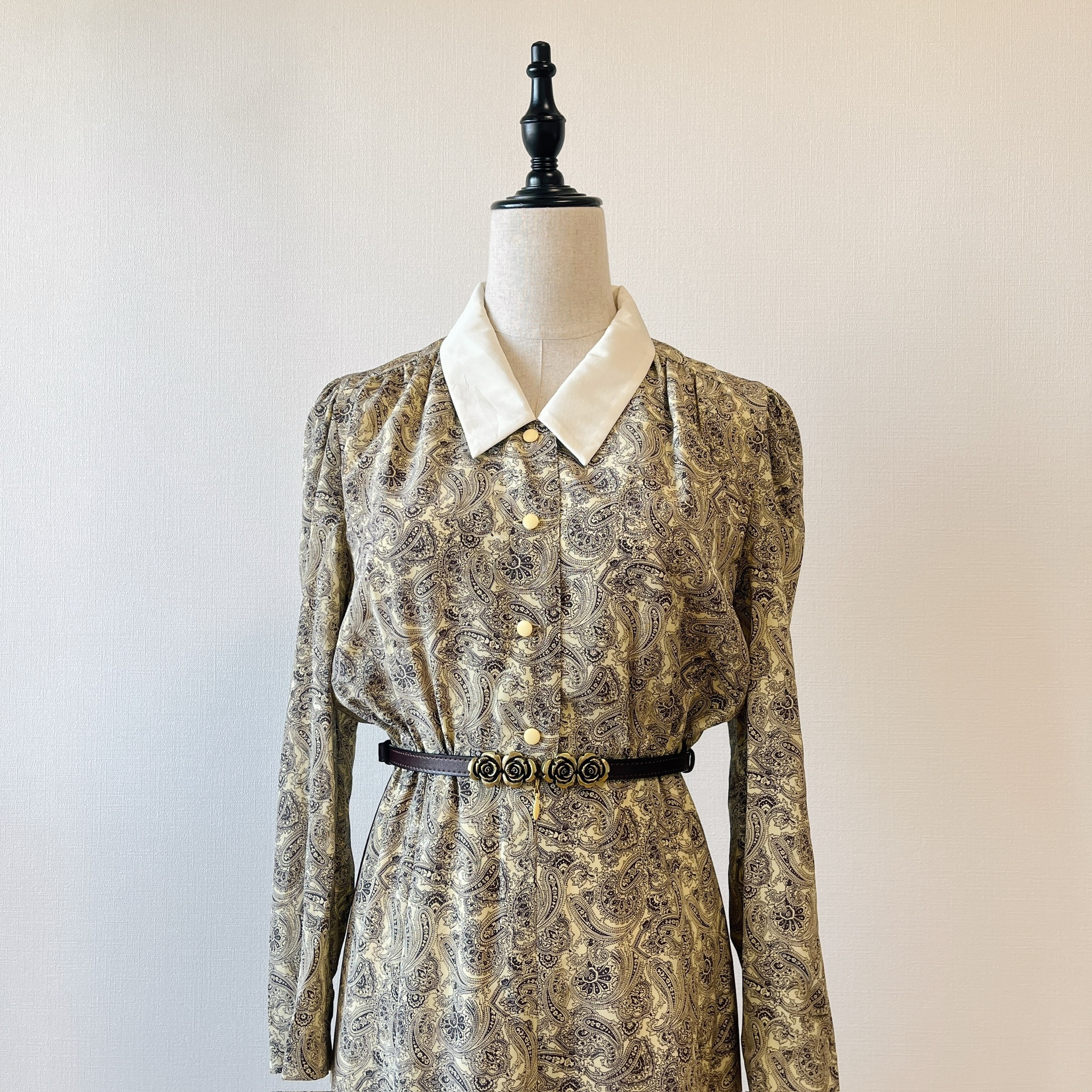 高雅感淡鵝黃色腰果花古著連身裙