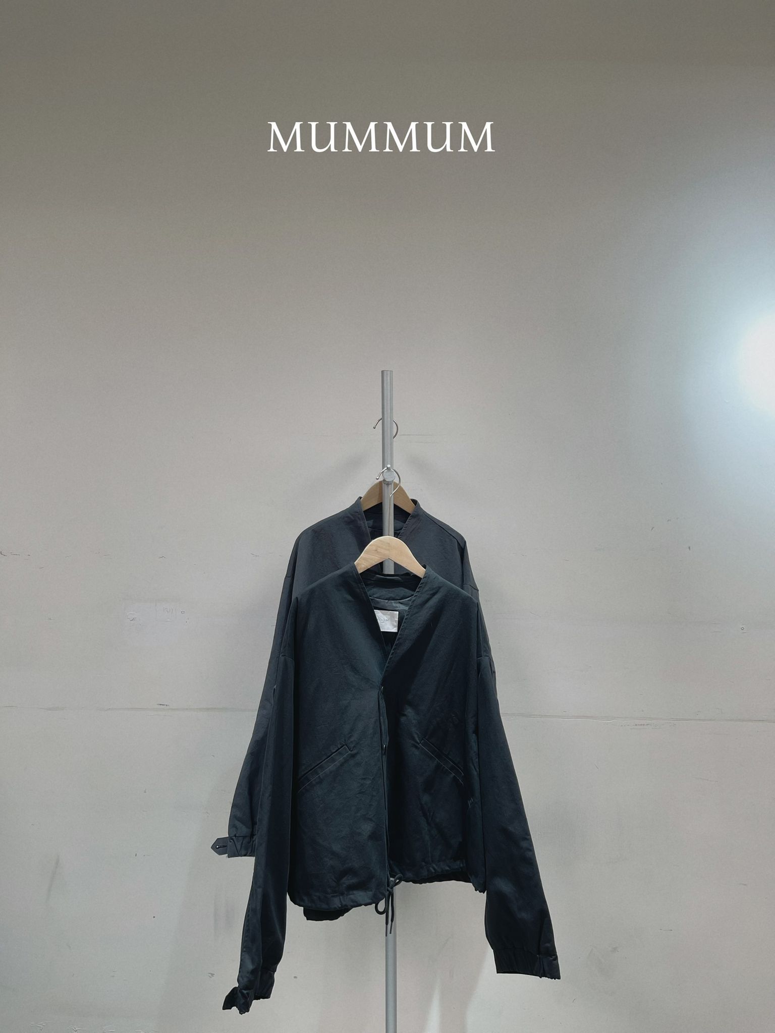 0212834a/束繩V領型格外套　54/54/25