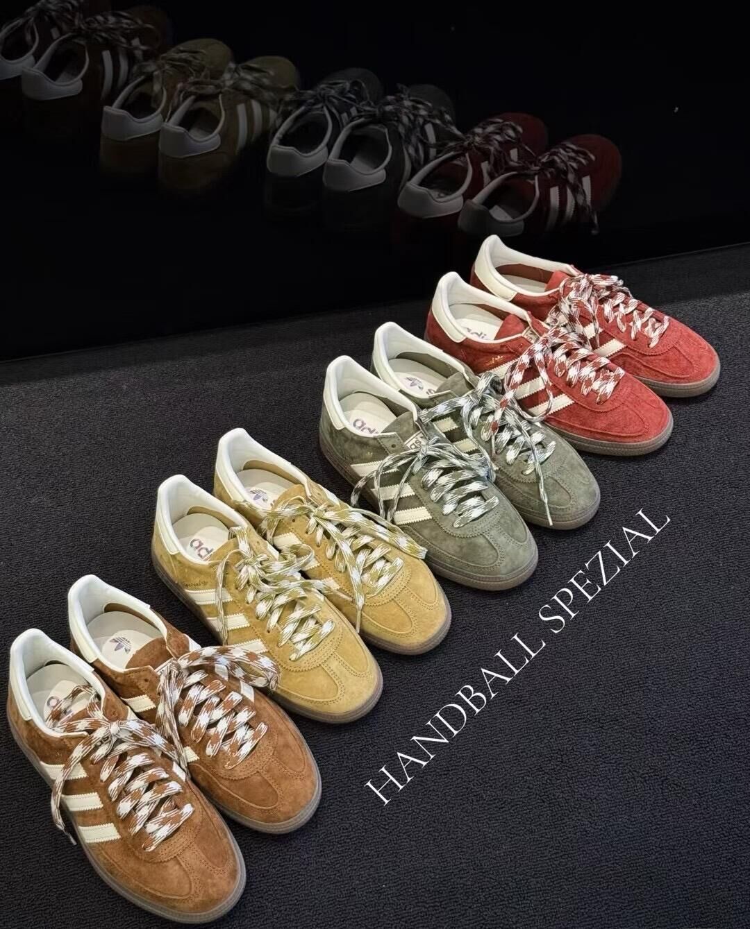 代購-Adidas Originals Handball Special 秋冬調色盤 紅/黃/棕/綠