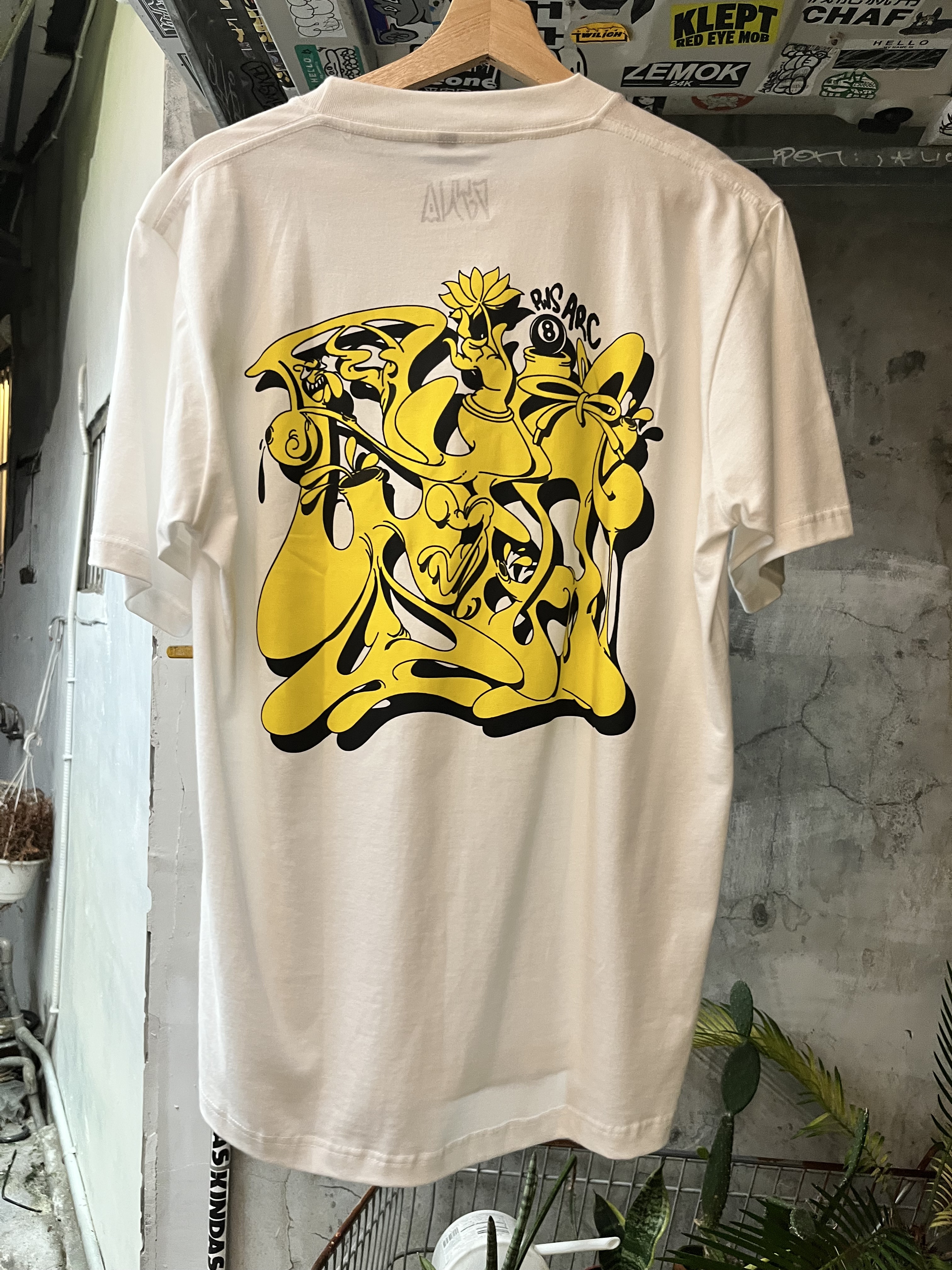 Aufer pyno 8ball white tee