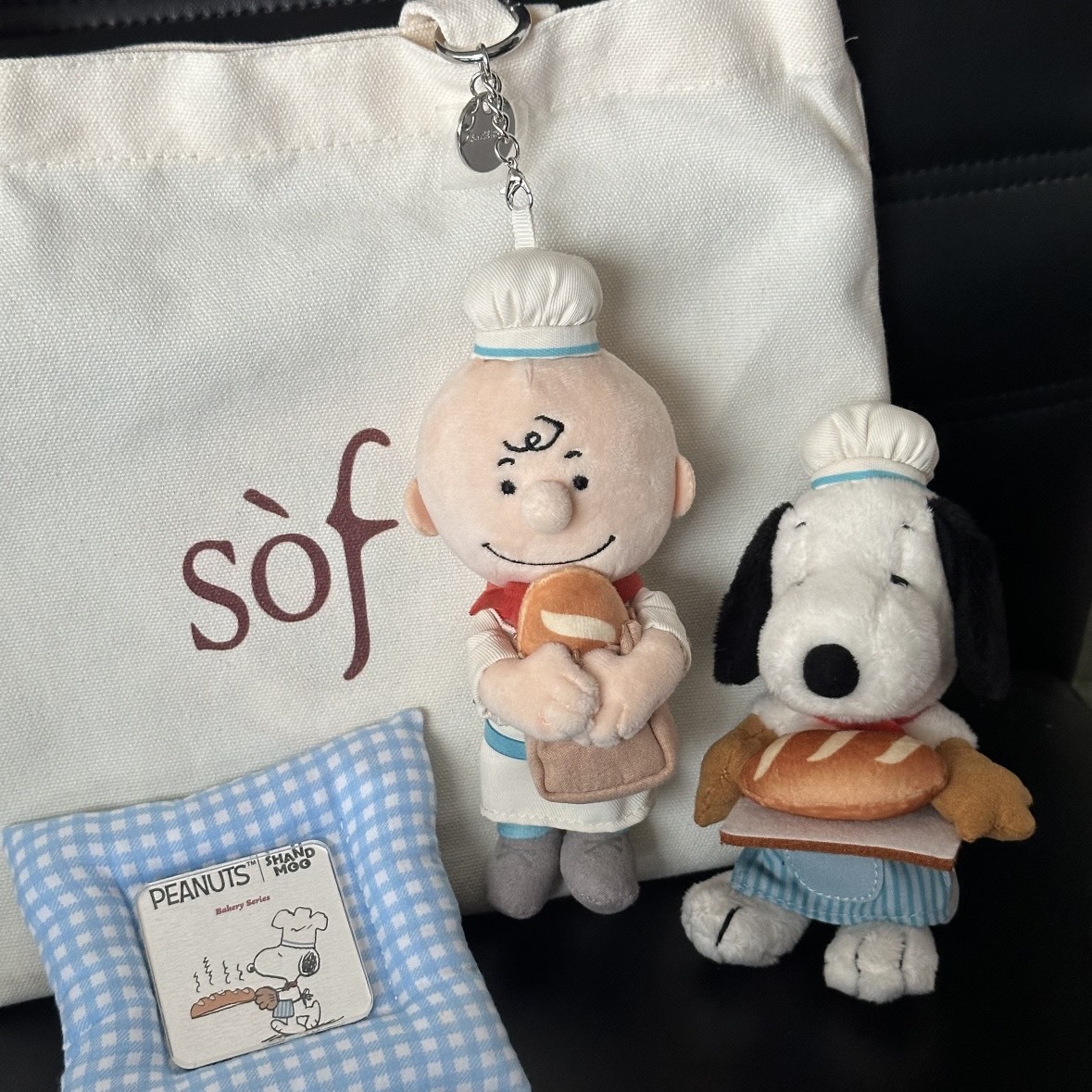 iSNEAKERS｜Peanuts 史奴比 歐拉夫 Olaf  查理布朗 烘焙系列吊飾