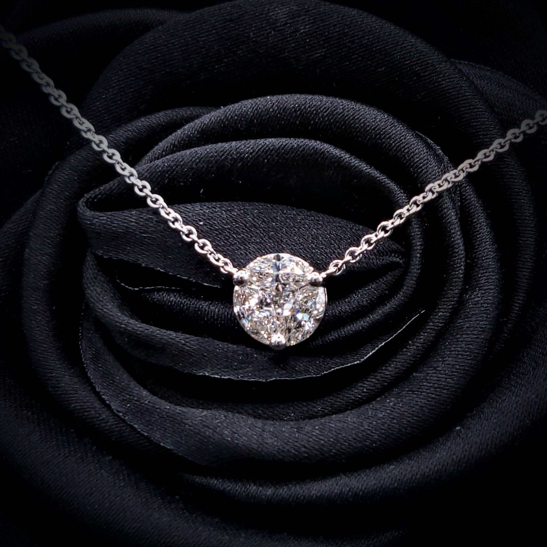 全新18K白金92份鑽石頸鍊