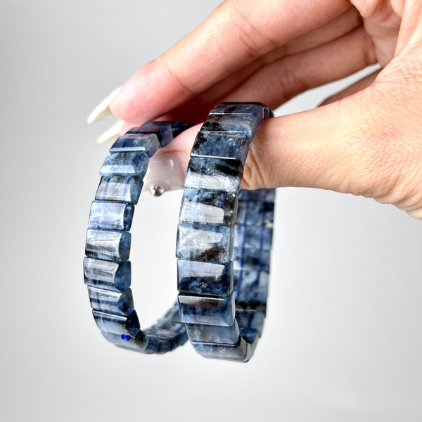 骨幹海藍寶 手排