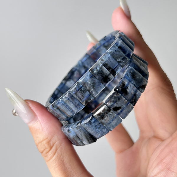 骨幹海藍寶 手排