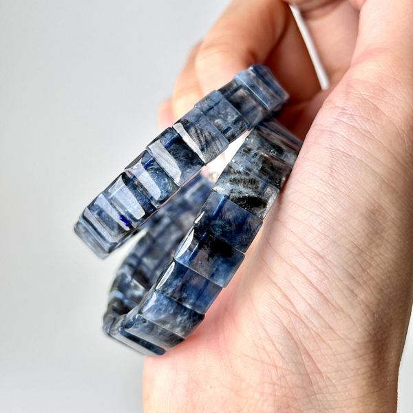 骨幹海藍寶 手排