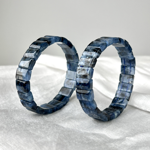 骨幹海藍寶 手排