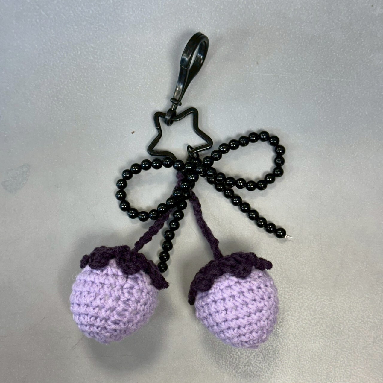 純手工編織草莓吊飾 - 香檳紫/薰衣草紫 (A010004)