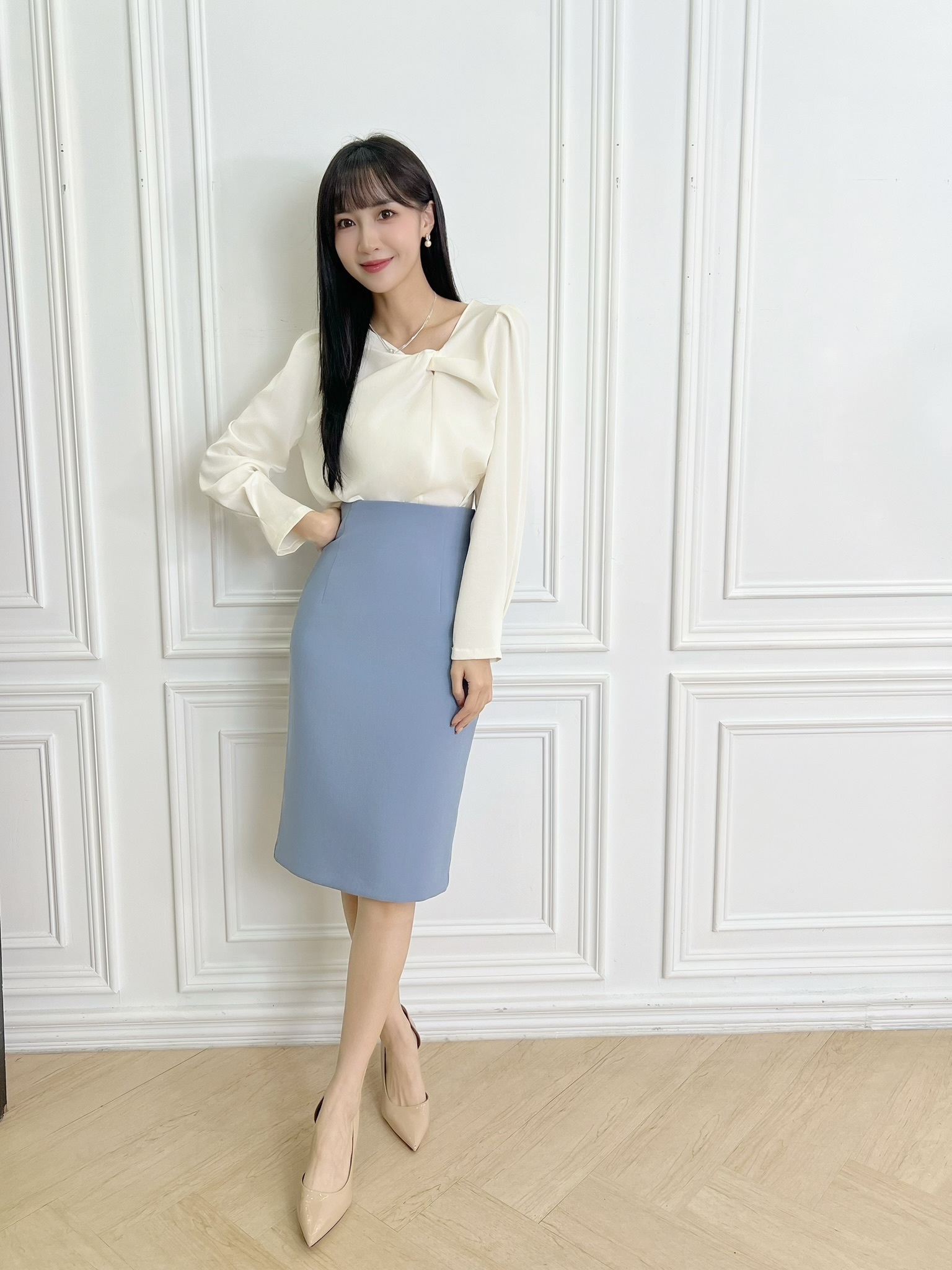 長袖領扭結上衣