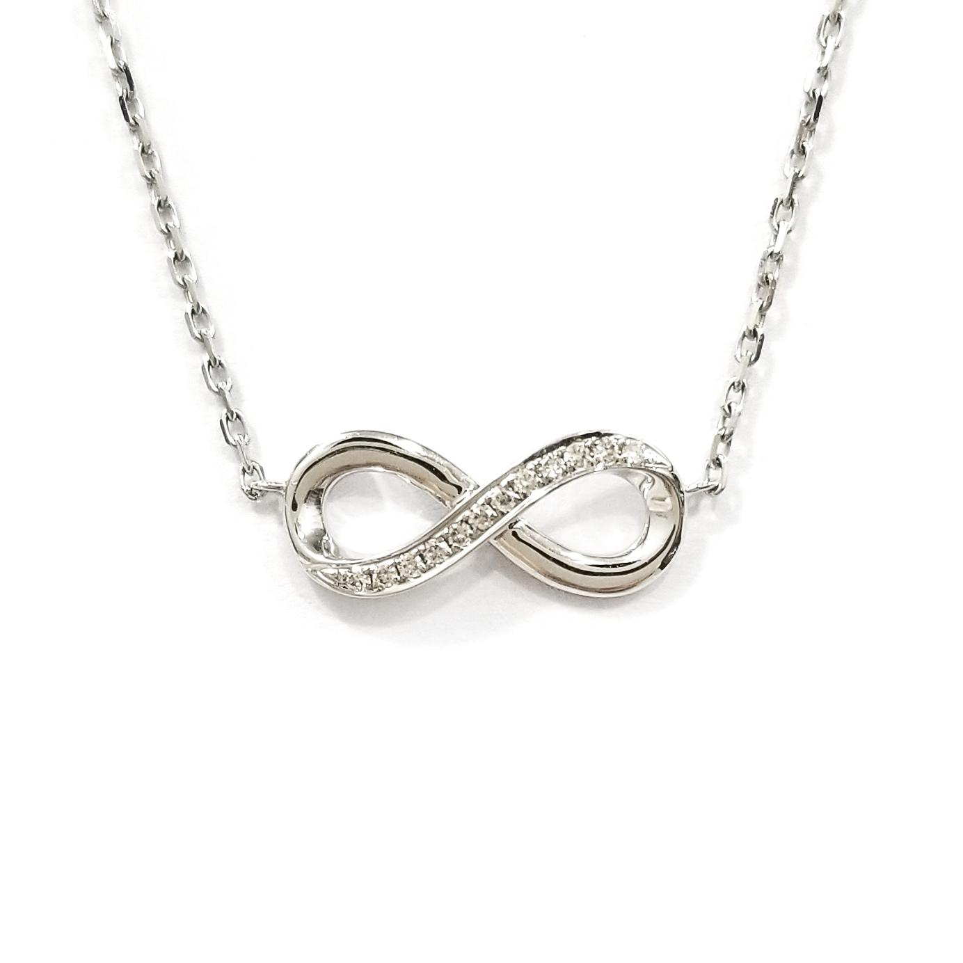 18K白金天然鑽石頸鏈