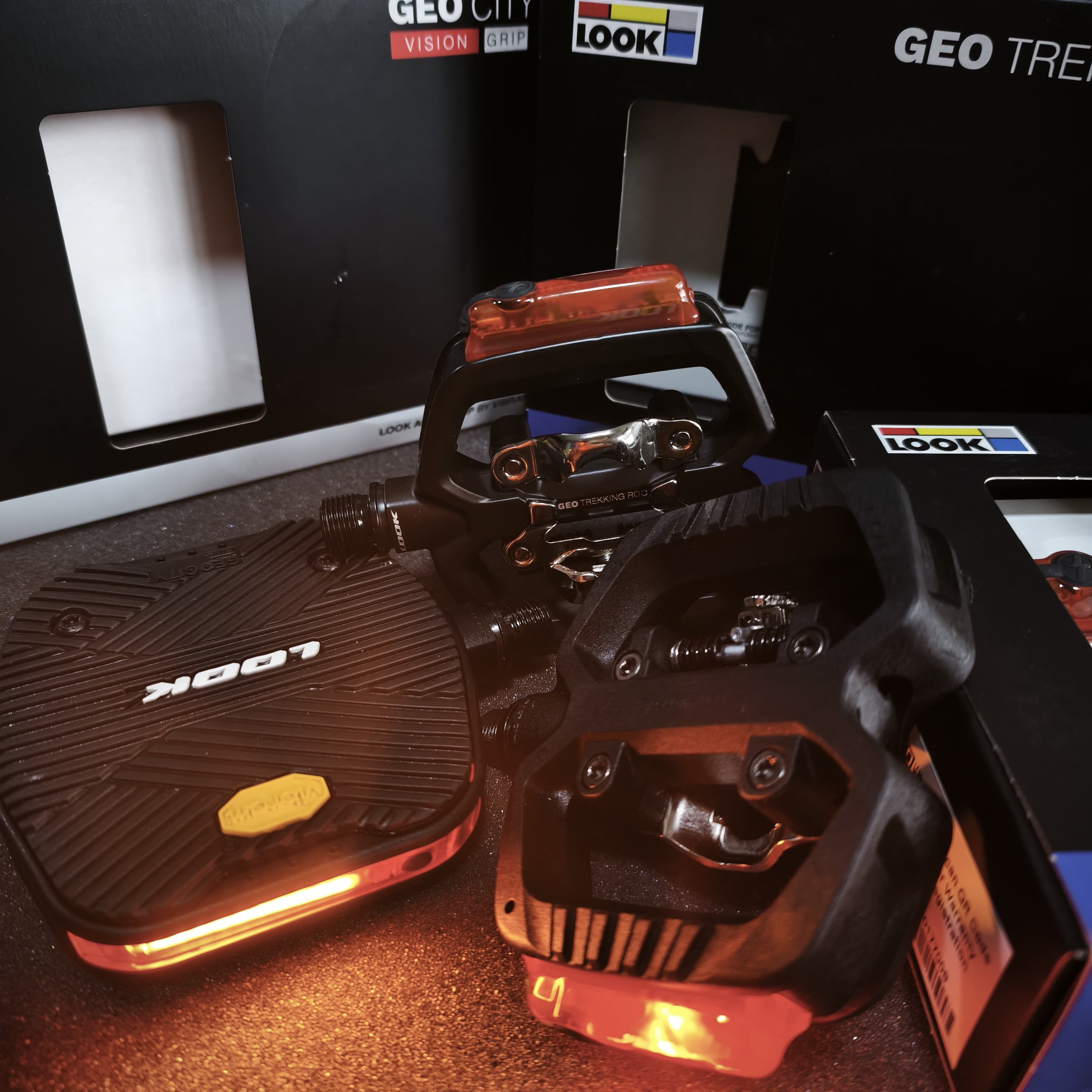 LOOK Geo City Grip Vision 單車腳踏（附燈）#24046