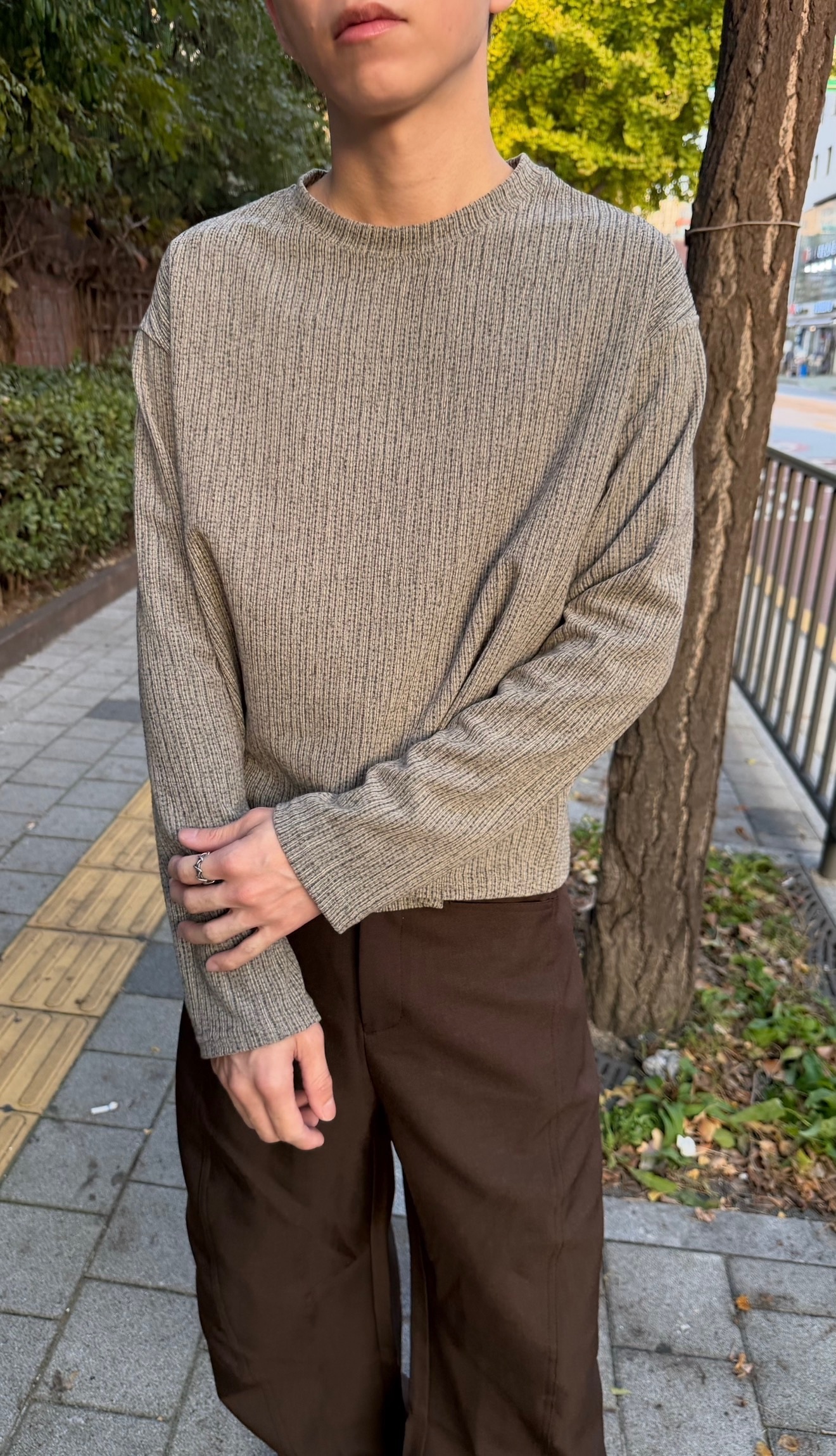 微短版細針織上衣（親膚）