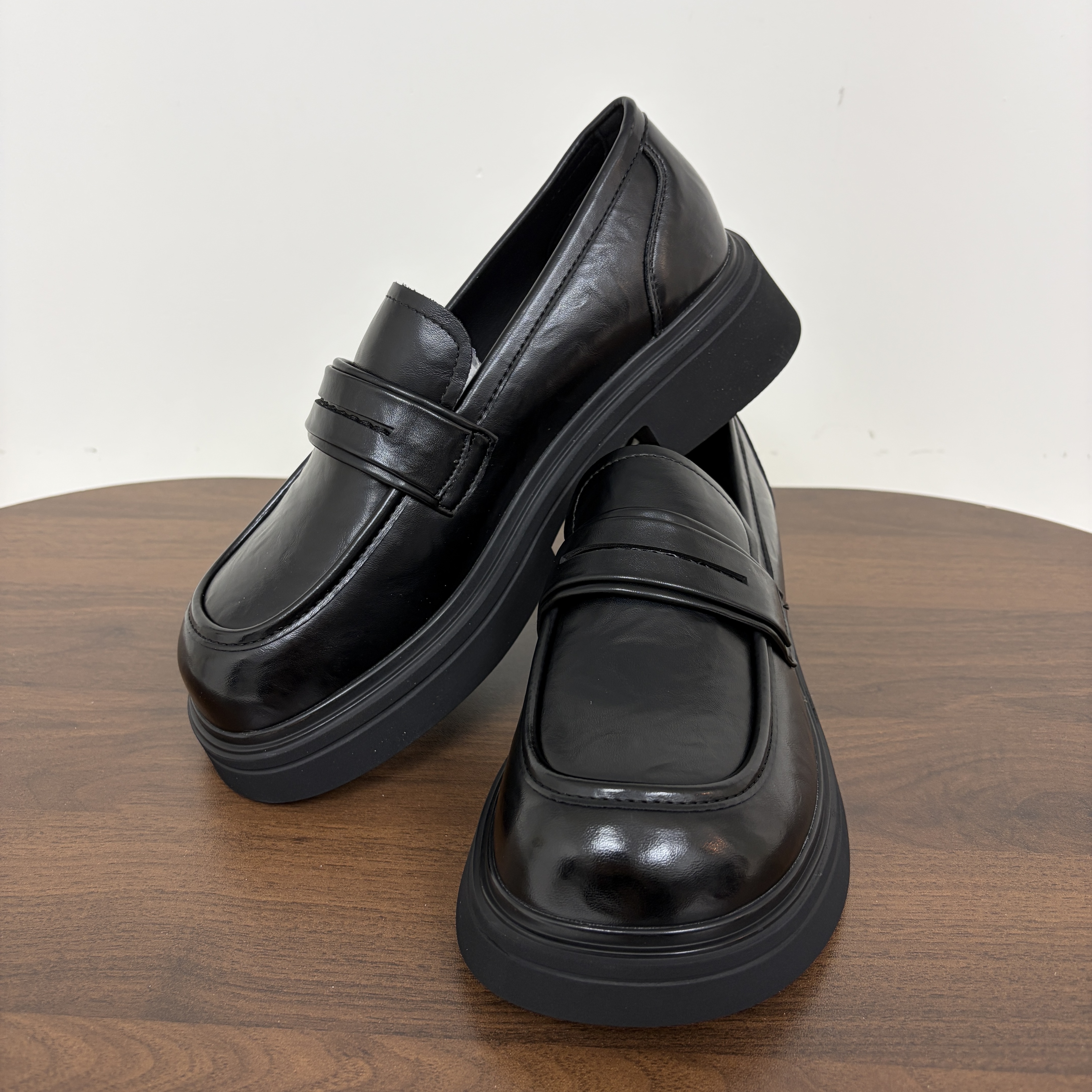 【Hoi2推介】車線厚底皮鞋