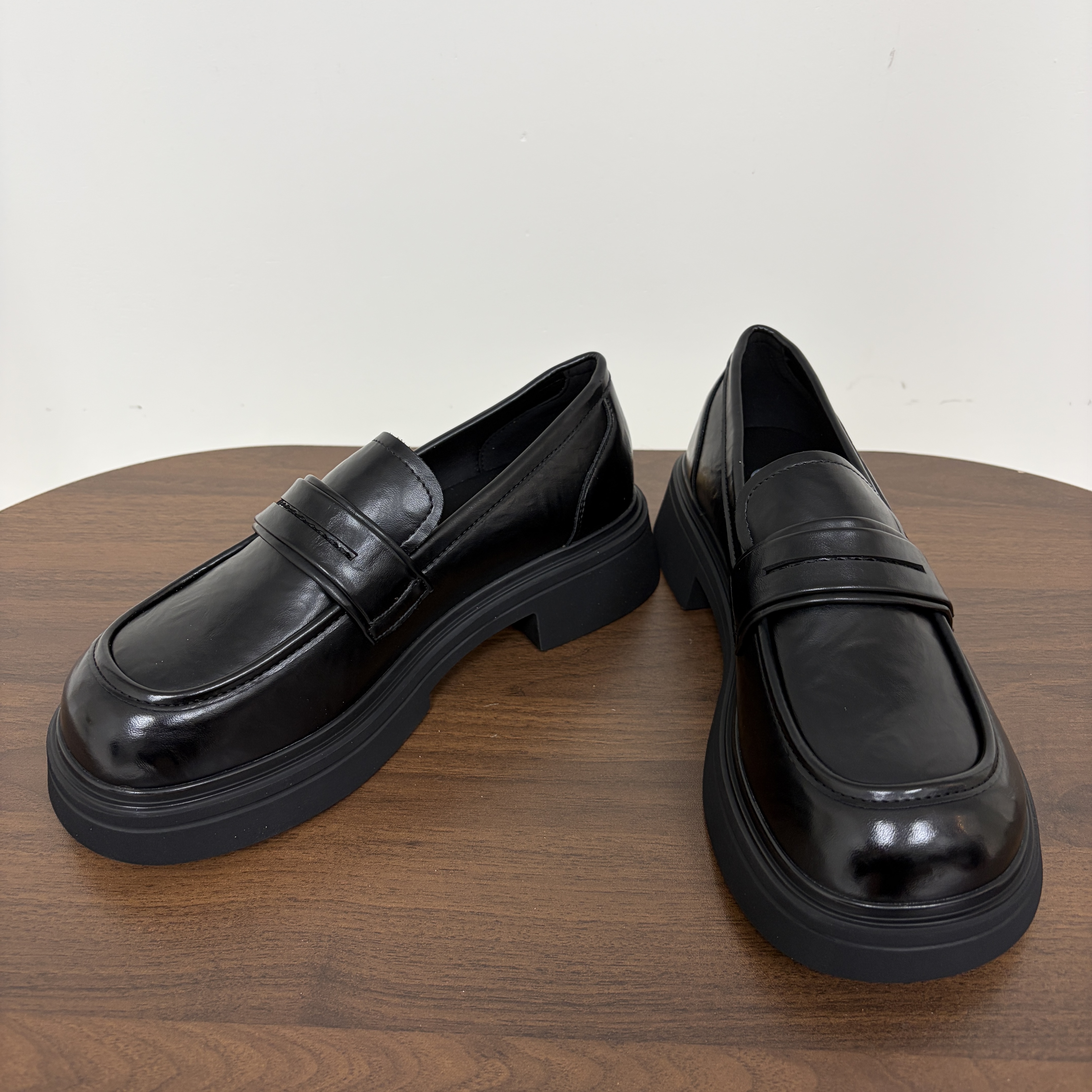 【Hoi2推介】車線厚底皮鞋