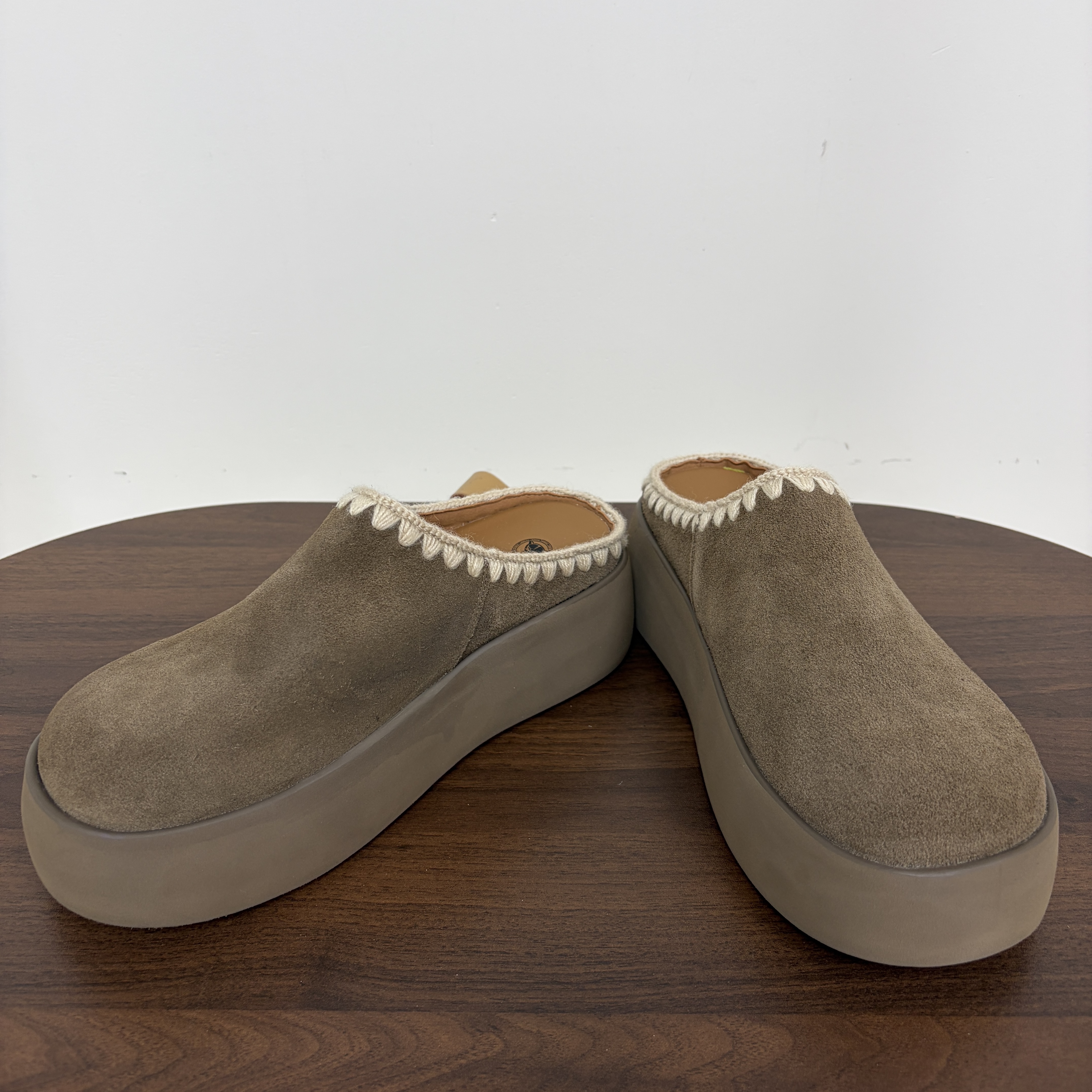 【Hoi2推介】厚底密頭拖鞋