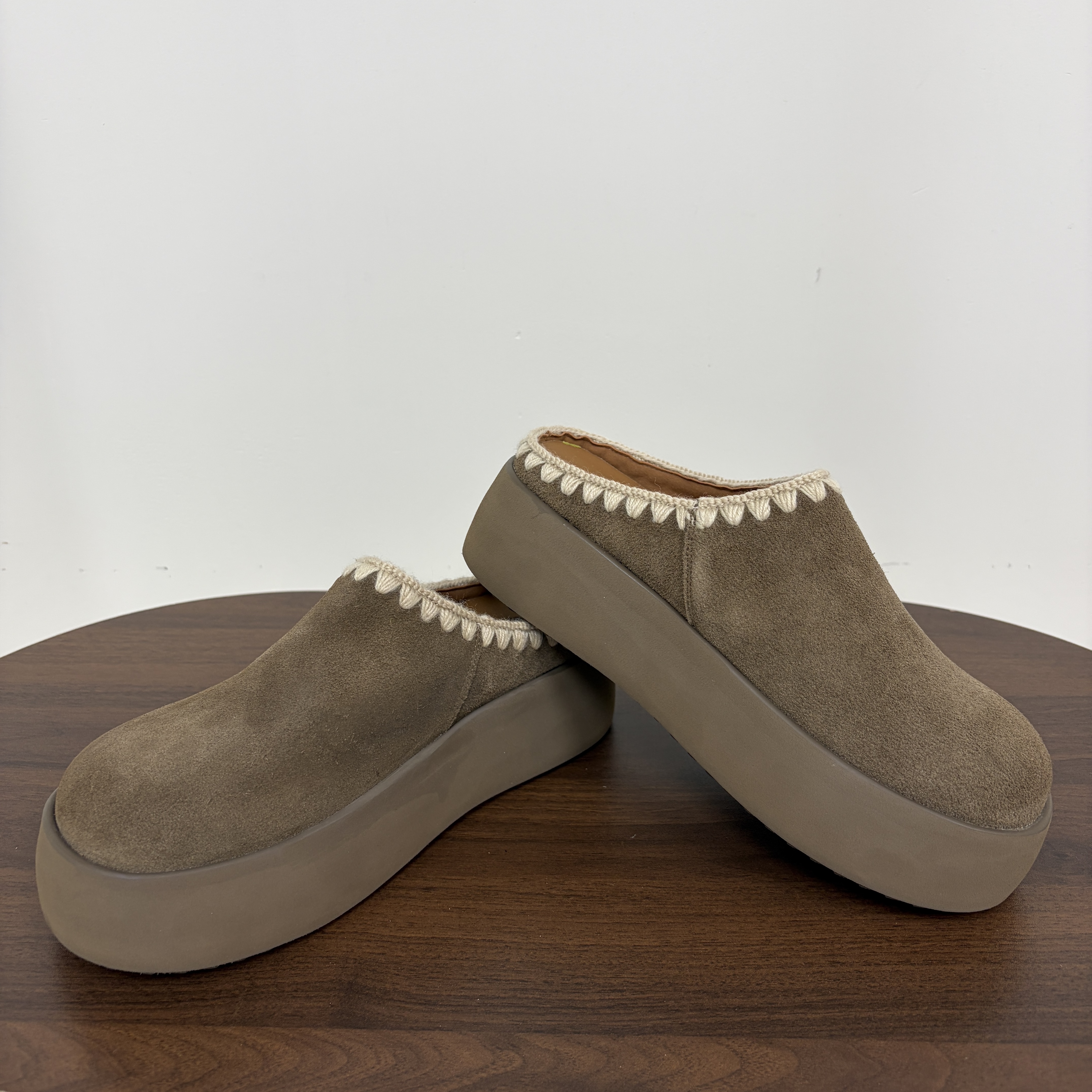 【Hoi2推介】厚底密頭拖鞋