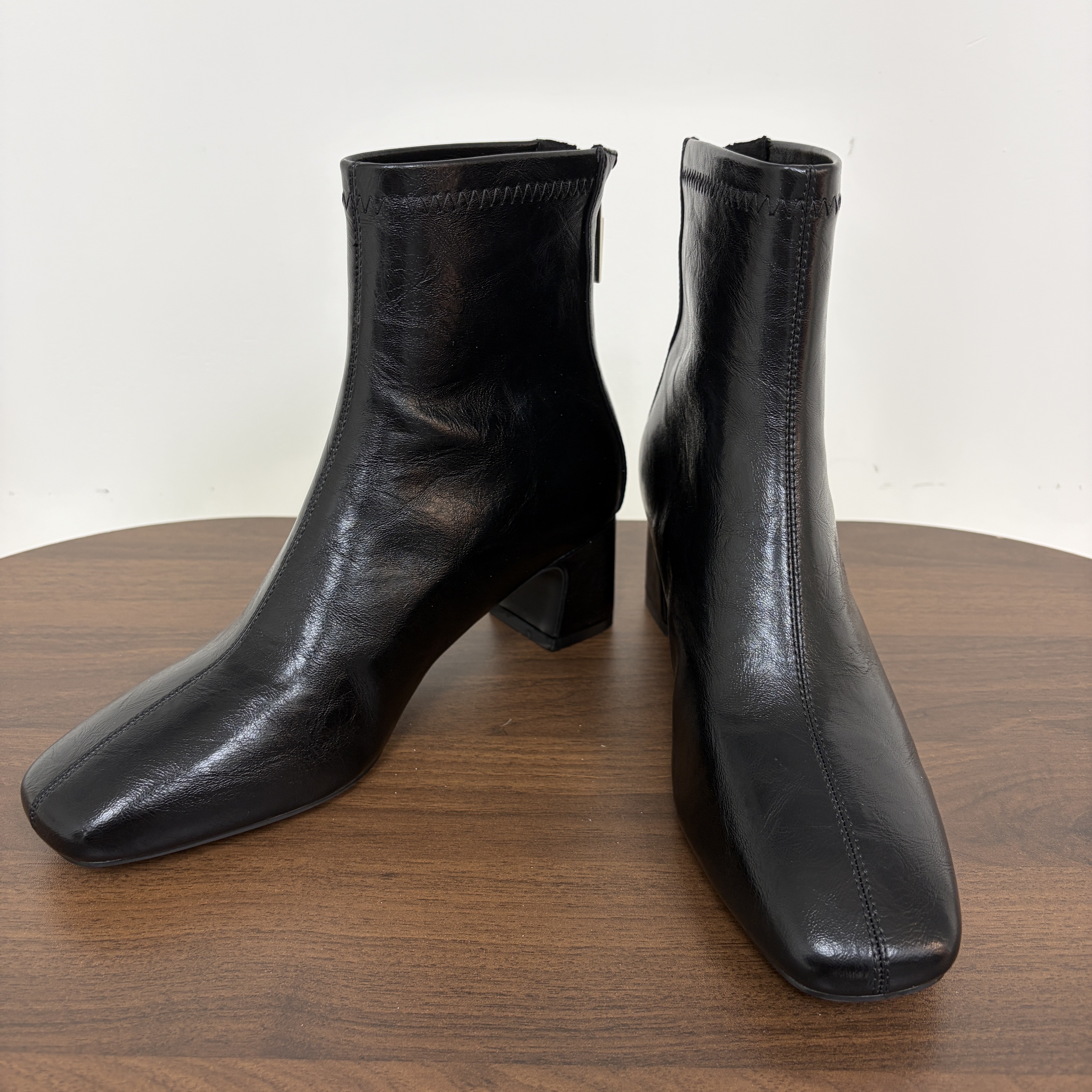 【Hoi2推介】直骨軟皮後拉鏈短靴