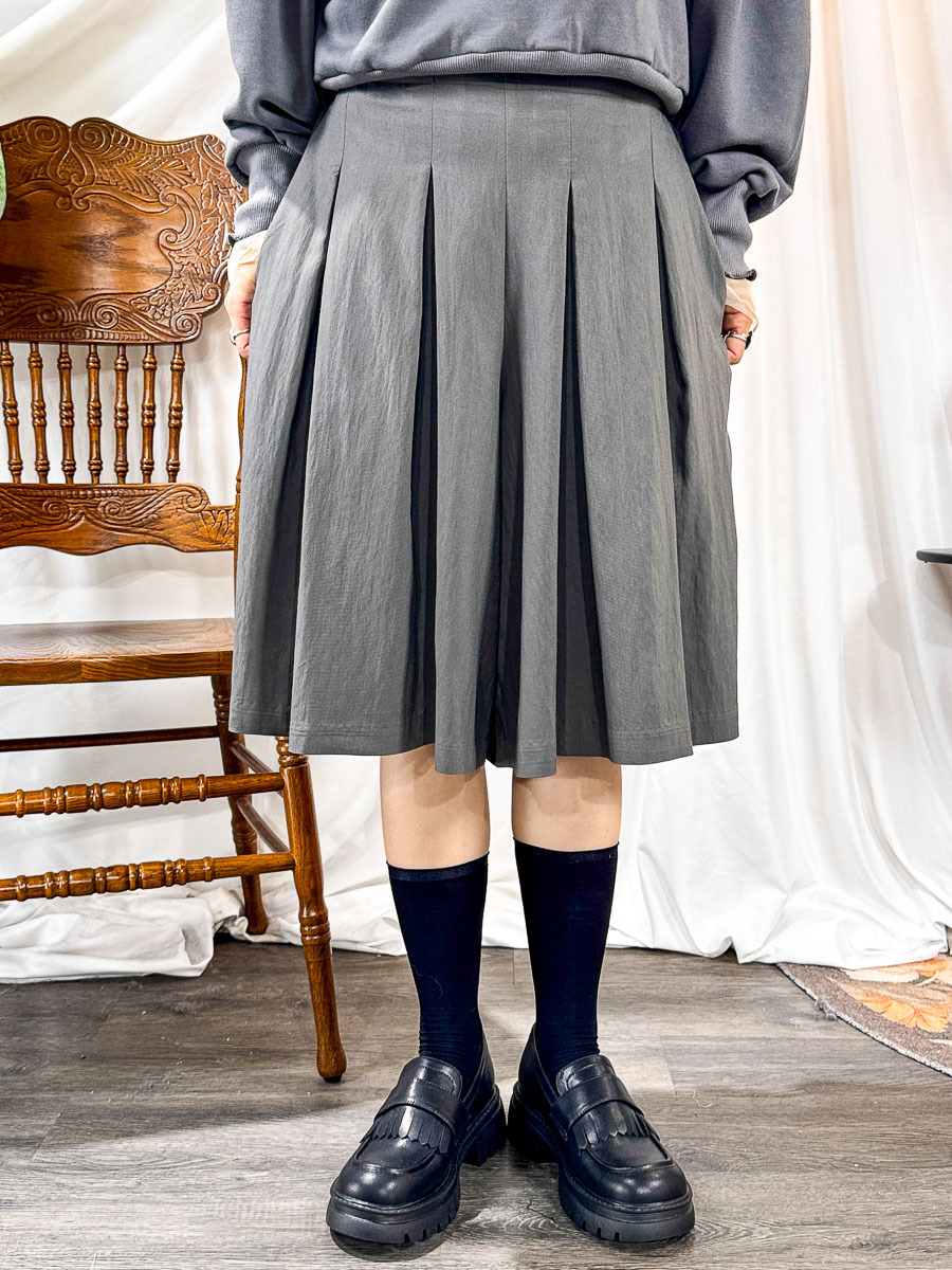 ⬇️開倉低至半價😱FINALSALE📣 後腰橡根．前打摺．滑滑扯布料裙褲 (有袋)【不設退換】