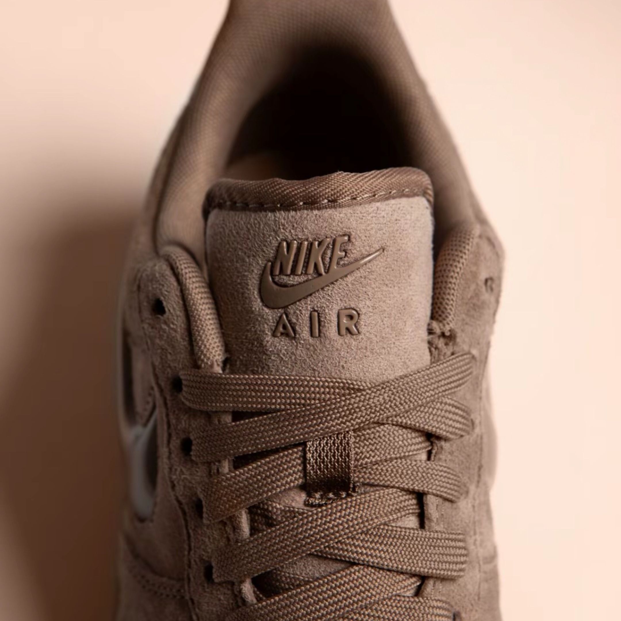 NICEDAY 代購 Nike Air Force 1 可可 摩卡 咖啡 拿鐵 阿華田 女鞋 HV4406-200