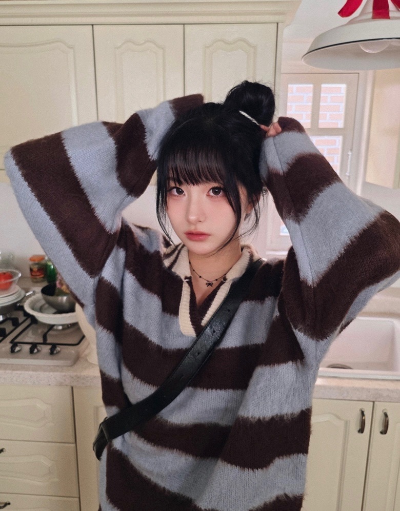 【優惠價預訂】韓國反領拼色橫間毛毛冷衫（4色）