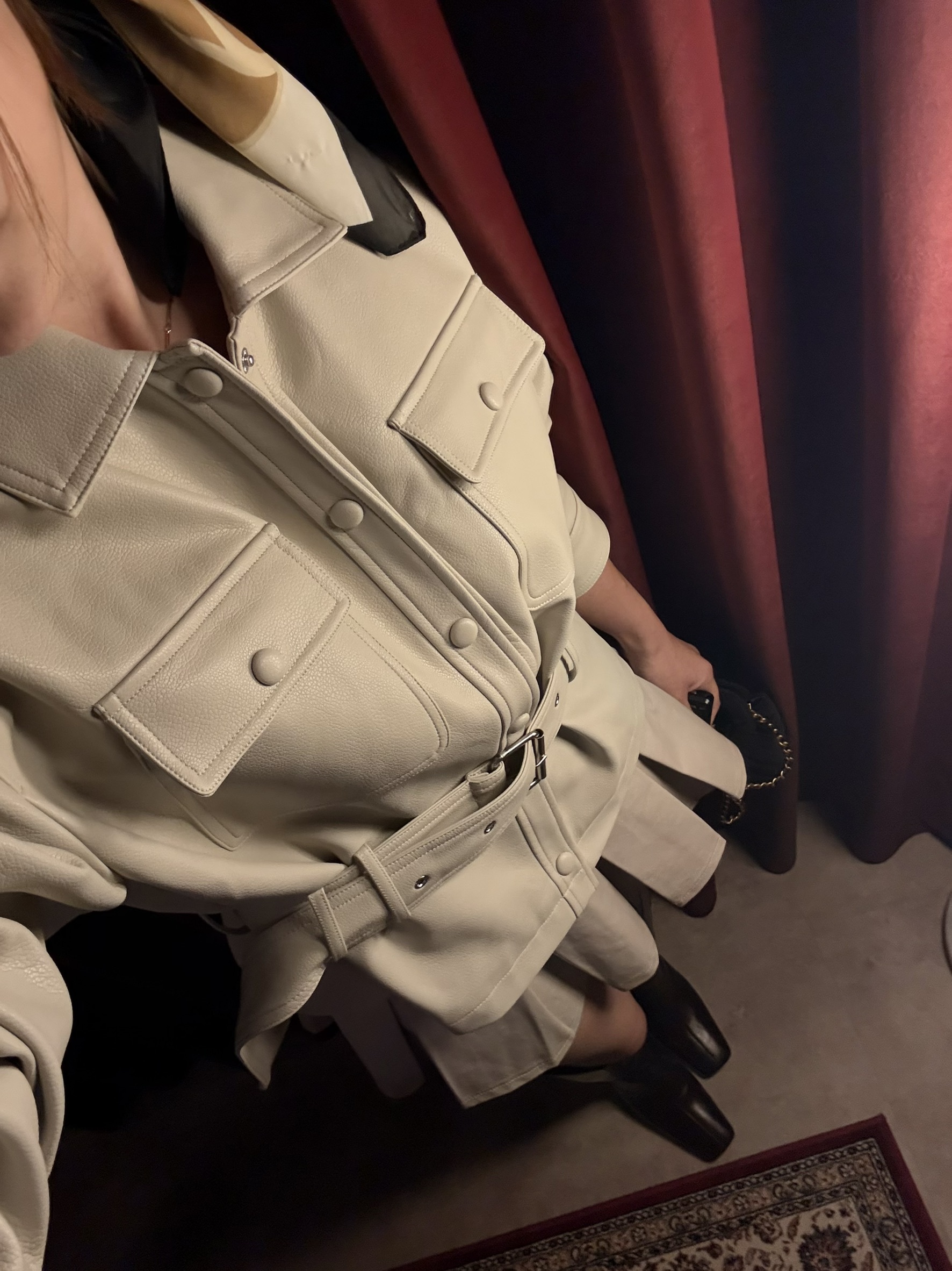 OatMilk燕麥牛奶色腰帶Vegan皮革夾克外套