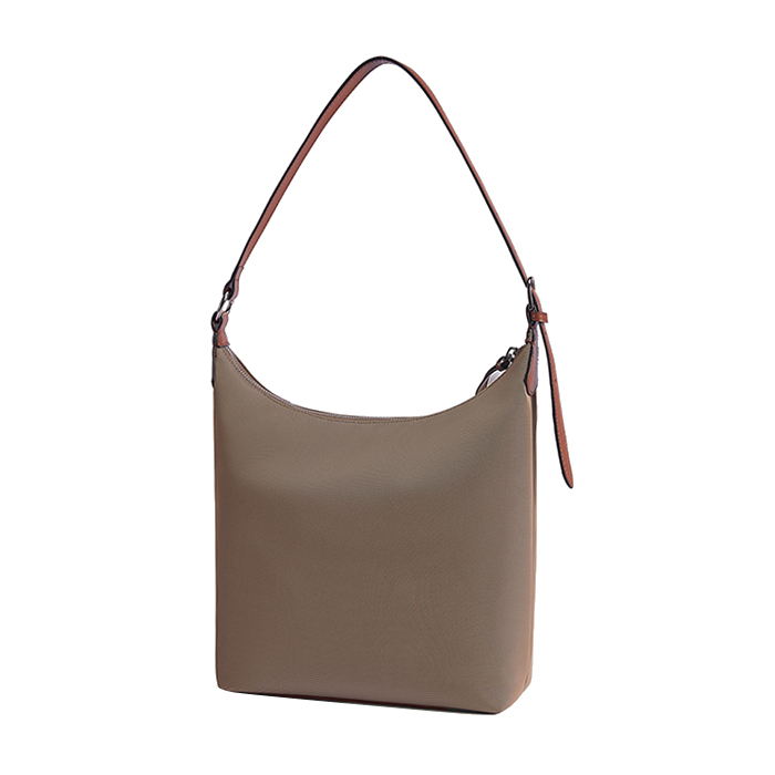 VOYAGE 尼龍肩背袋