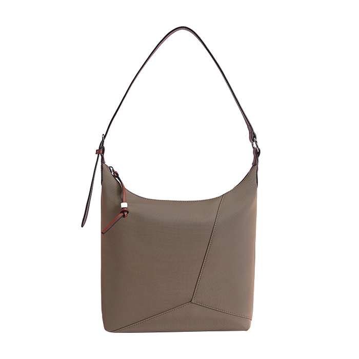 VOYAGE 尼龍肩背袋