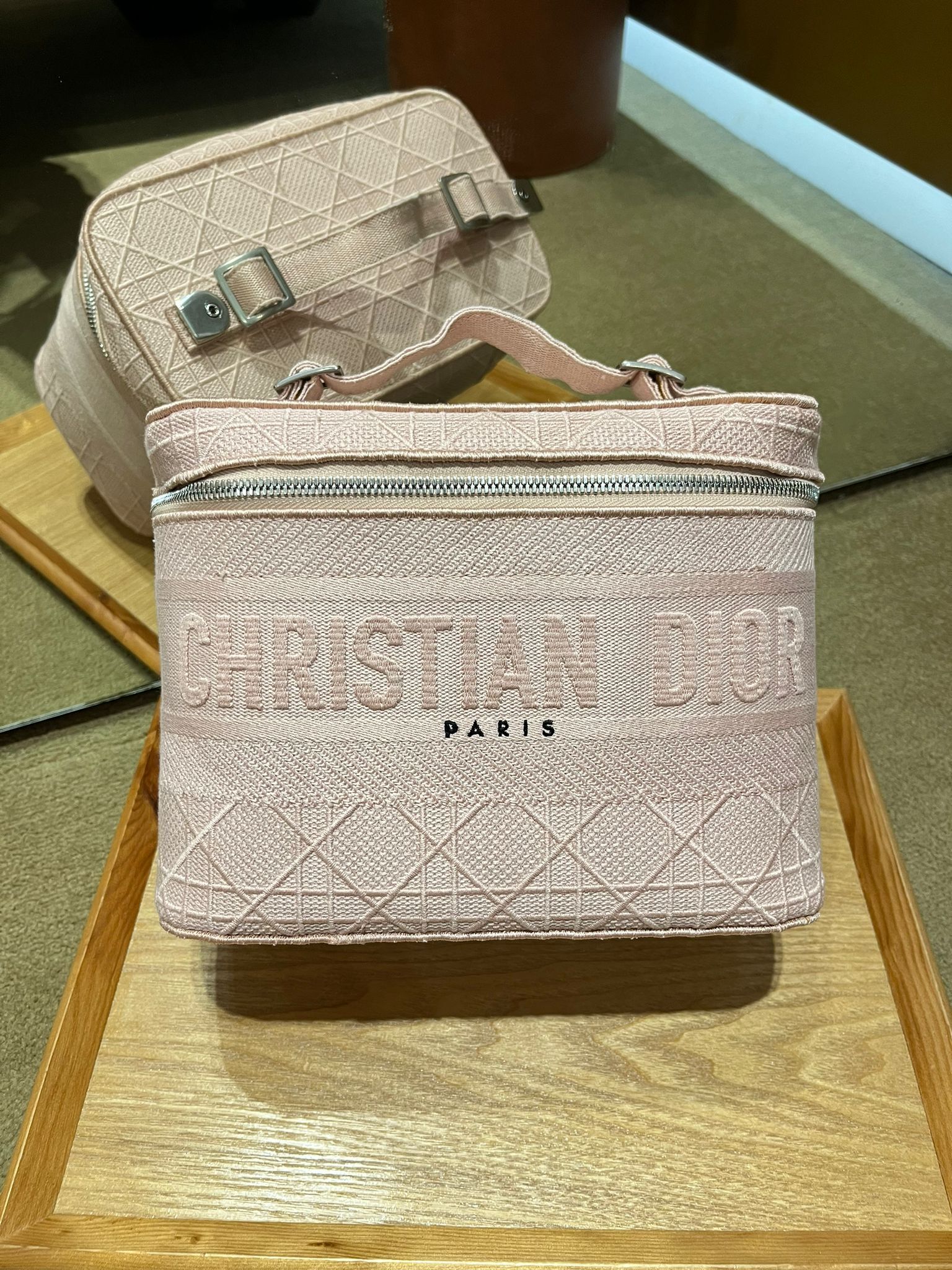 Dior 化妝包 粉色 閒置品