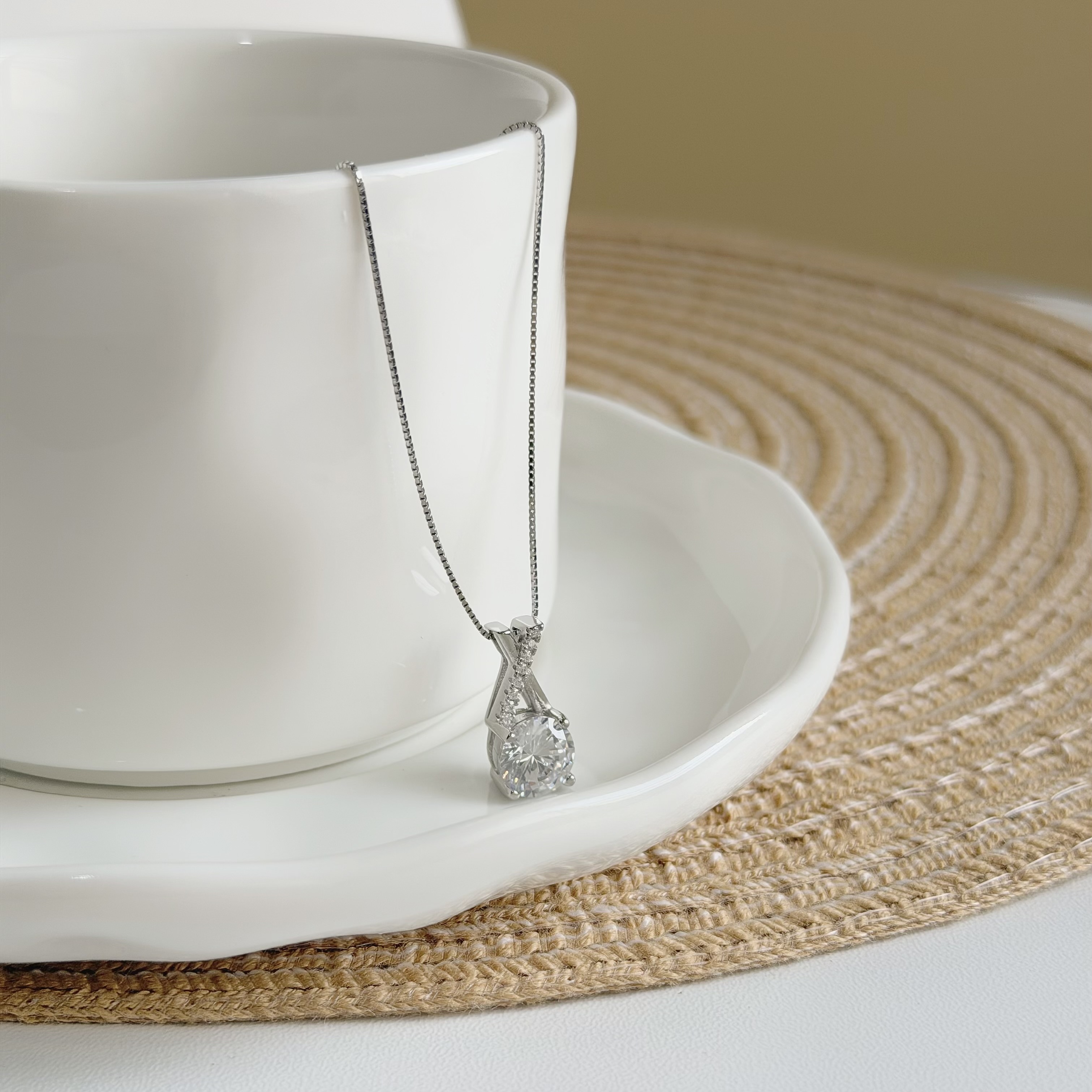 亮眼．交叉圓鑽純銀鎖骨鏈