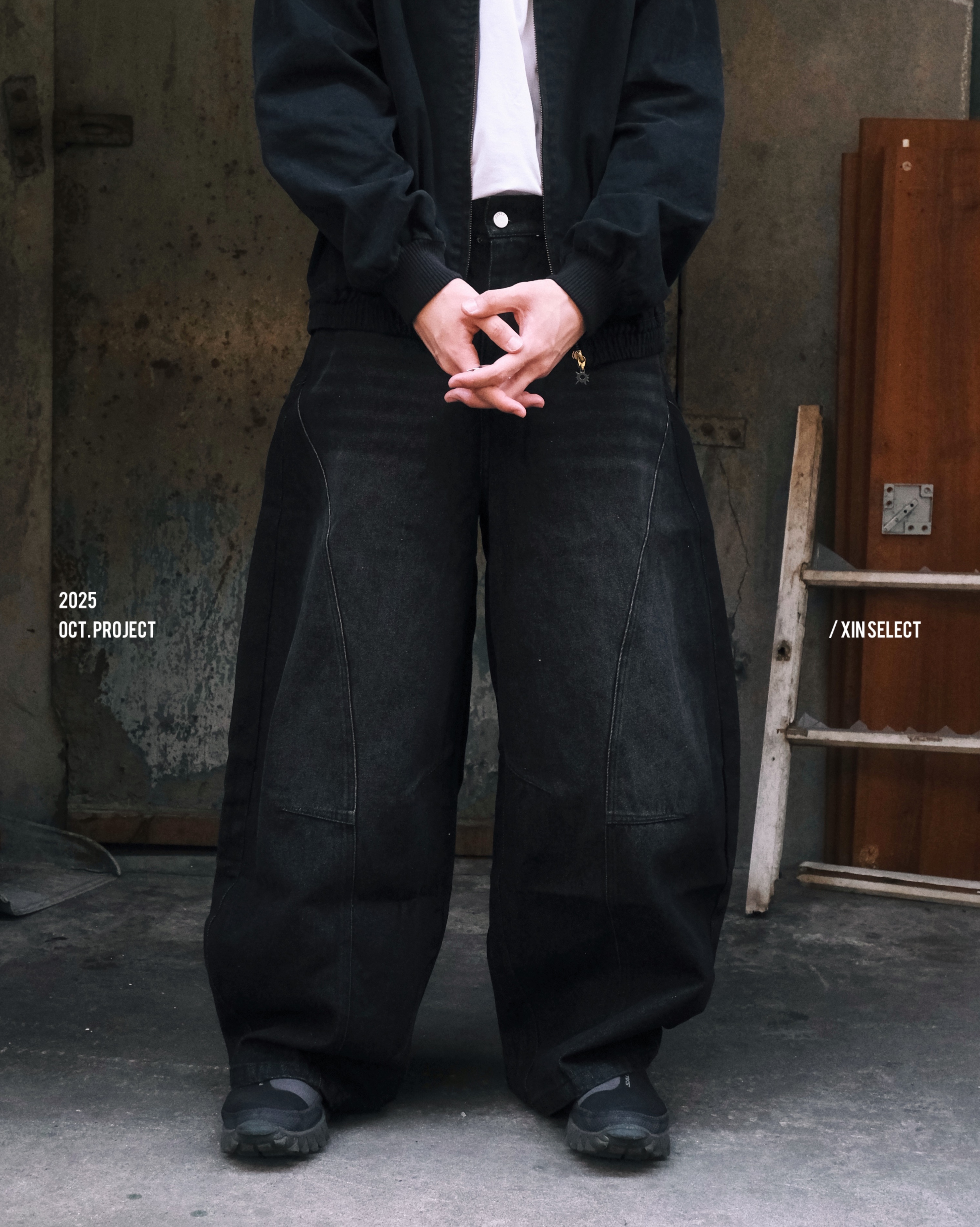 XIN SELECT 仿舊 刷色 弧線 剪裁 長褲 牛仔褲 彎刀褲 兩色 95880