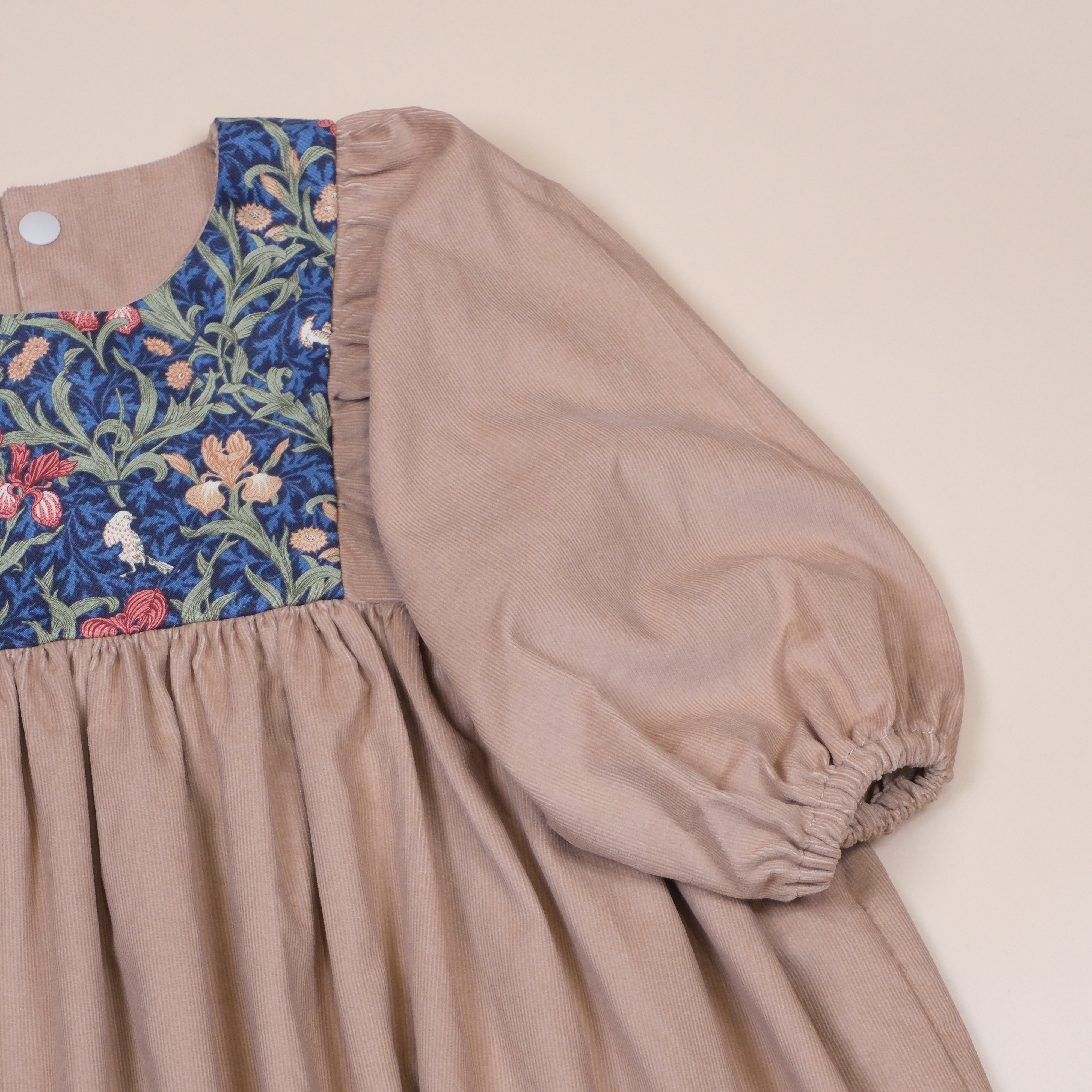 天邊伊麗絲IRIS長袖洋裝 ◈ EUROPA