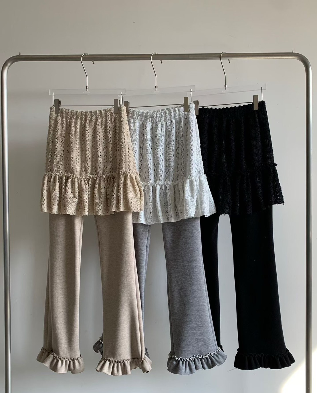 蕾絲拼接荷葉長褲