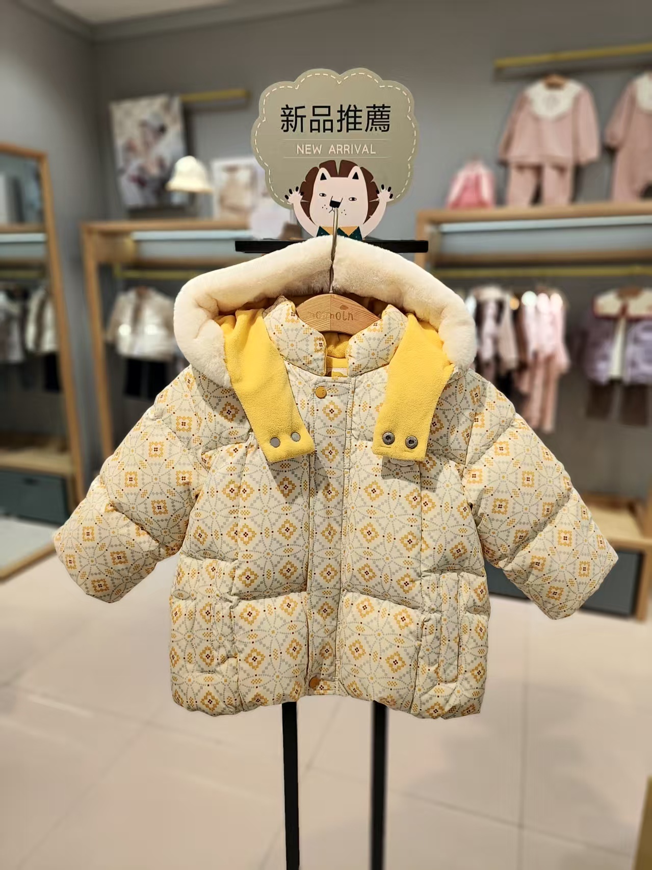 Moimoln☘︎25冬 羽絨外套(鴨絨)｜幾何圖形