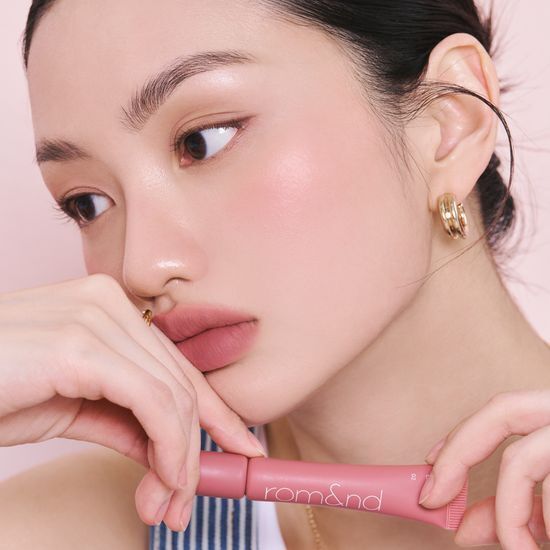 Romand 柔霧啞光唇釉【9款色號】