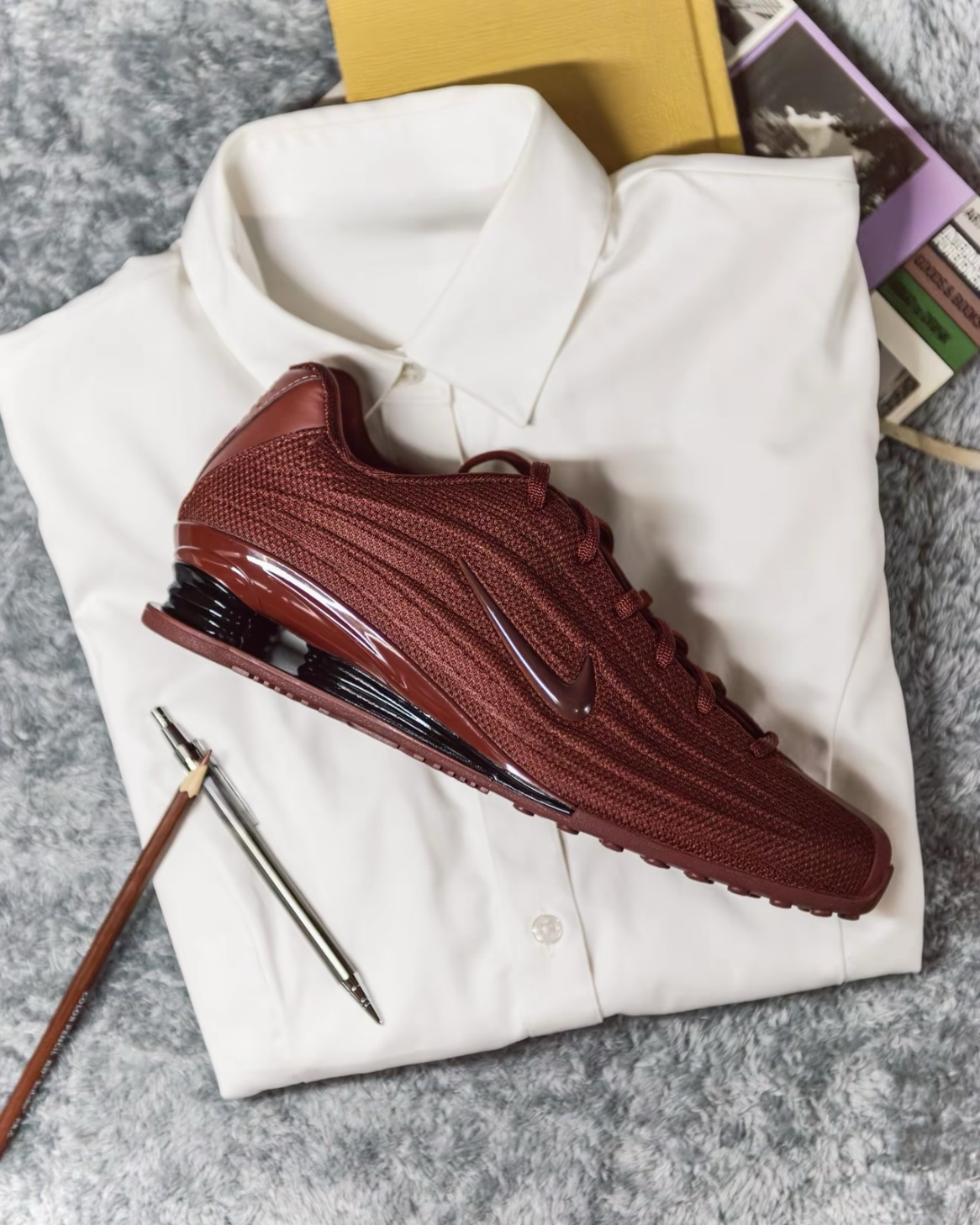 Nike SHOX Z Dark Team Red 酒紅 金屬 氣墊 復古 彈簧鞋 休閒鞋 女鞋